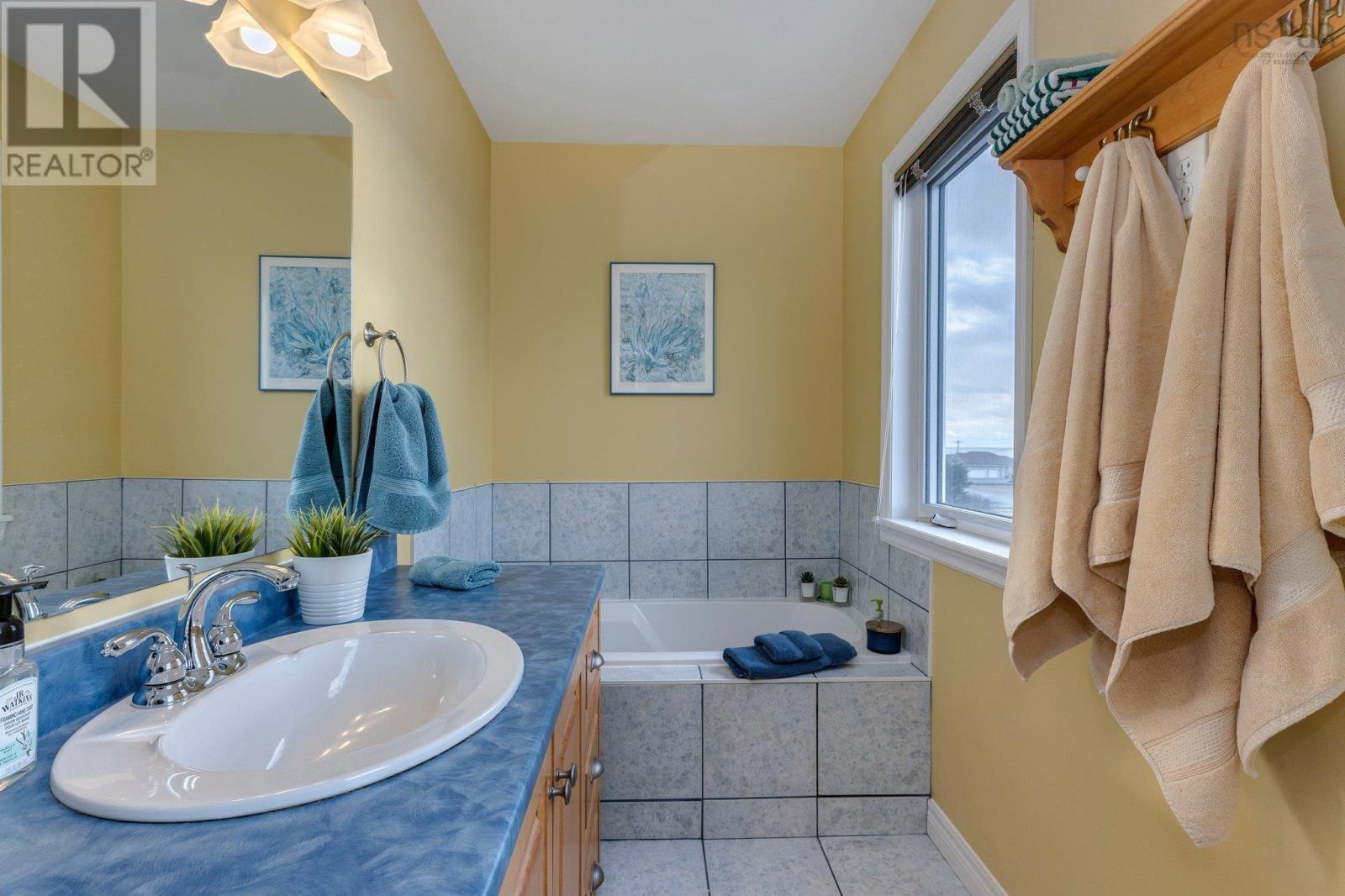 2184 Shore Road, Eastern Passage, Nova Scotia  B3G 1H8 - Photo 22 - 202501813