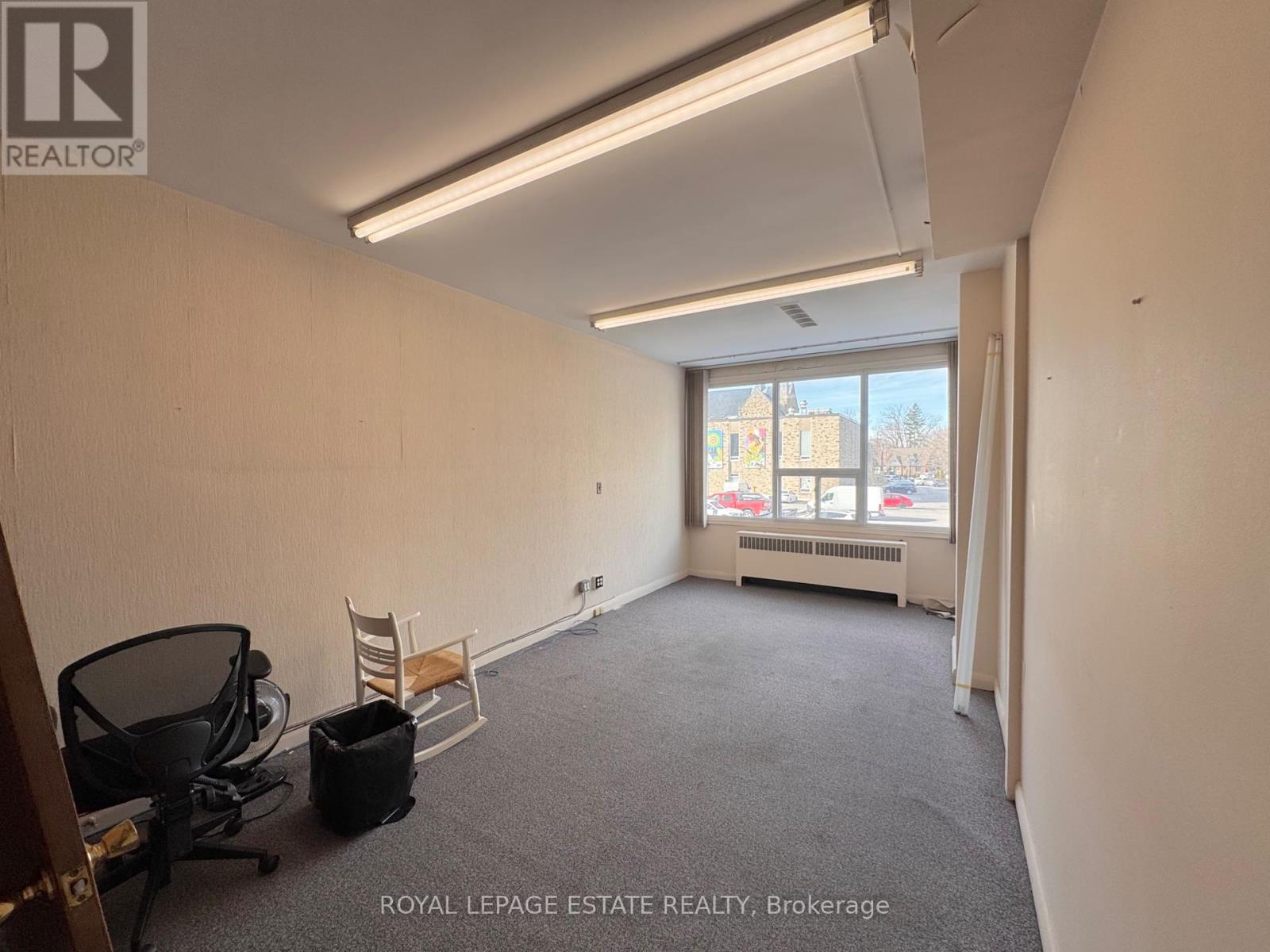 202a - 4894-96 Dundas Street W, Toronto, Ontario  M9A 1B5 - Photo 3 - W11190044