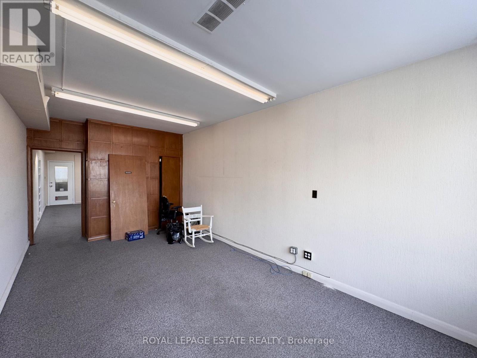202a - 4894-96 Dundas Street W, Toronto, Ontario  M9A 1B5 - Photo 4 - W11190044