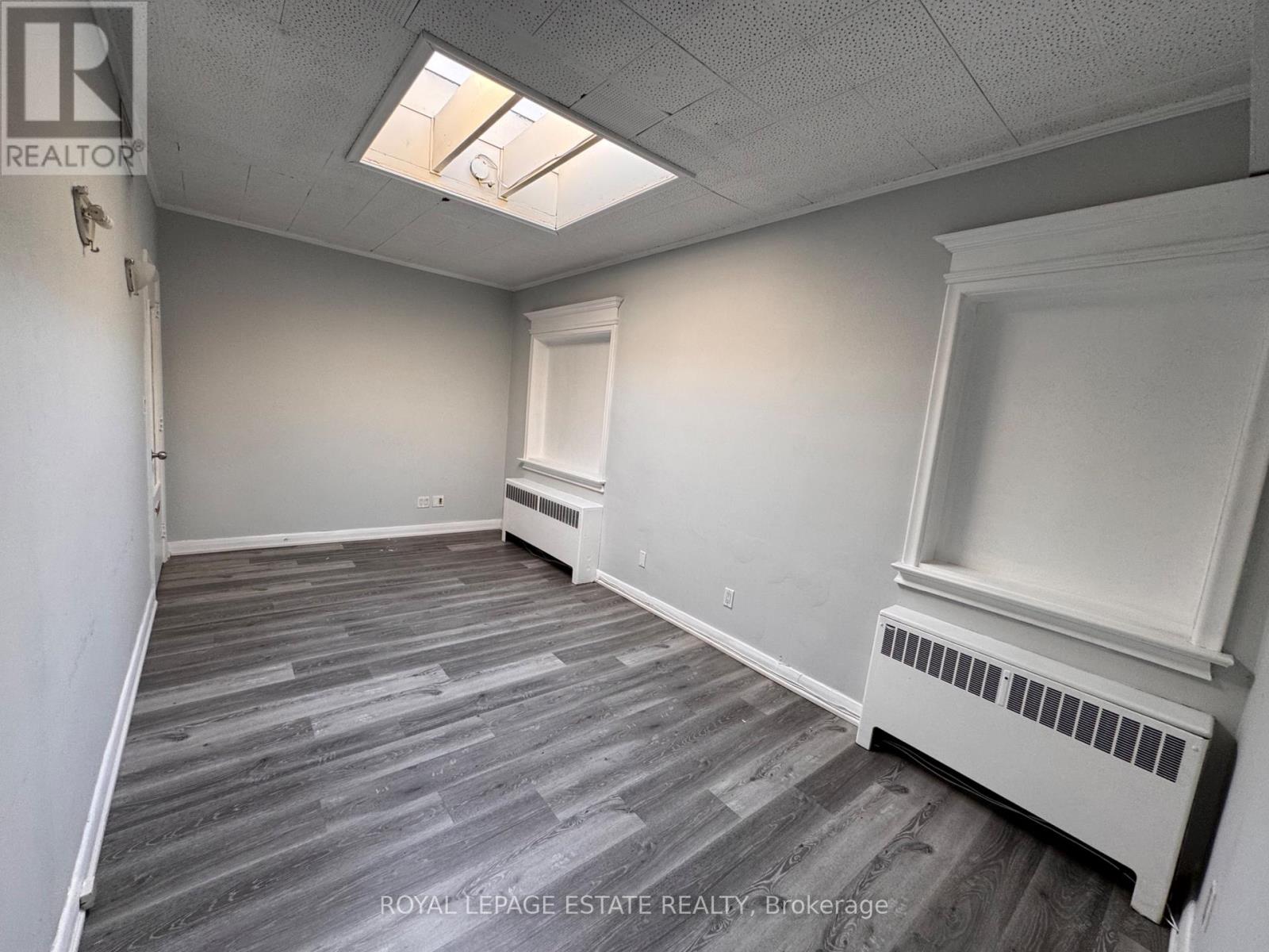 205 - 4894-96 Dundas Street W, Toronto, Ontario  M9A 1B5 - Photo 3 - W11190045