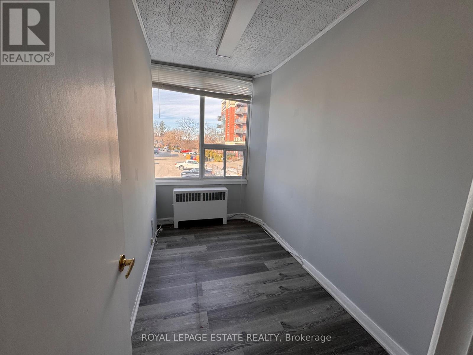 205 - 4894-96 Dundas Street W, Toronto, Ontario  M9A 1B5 - Photo 8 - W11190045