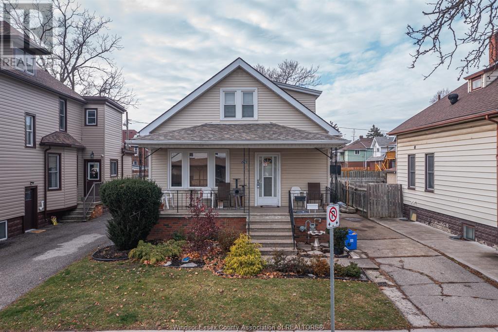 Property at 821 MARENTETTE AVENUE image 3