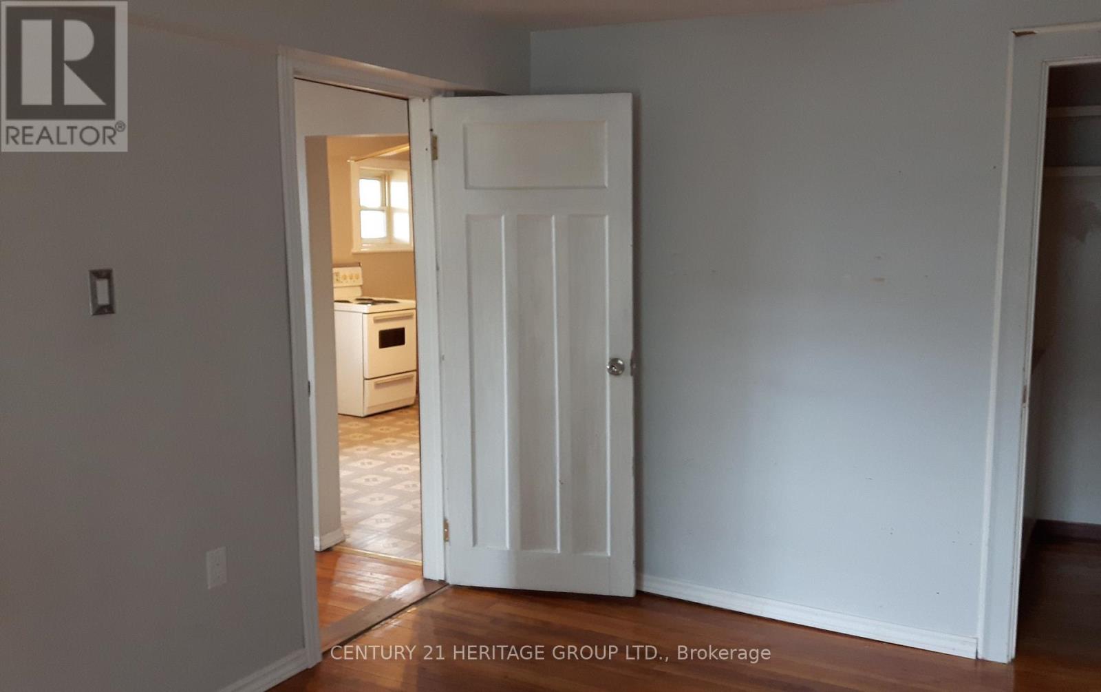 Property at 415 CARON STREET image 2