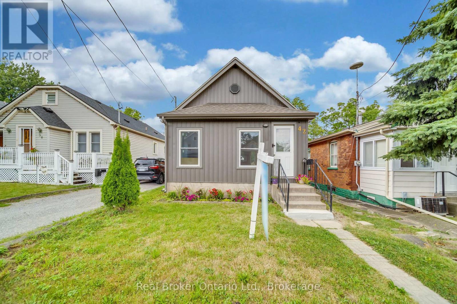 Property at 42 MCCORMICK STREET image 2