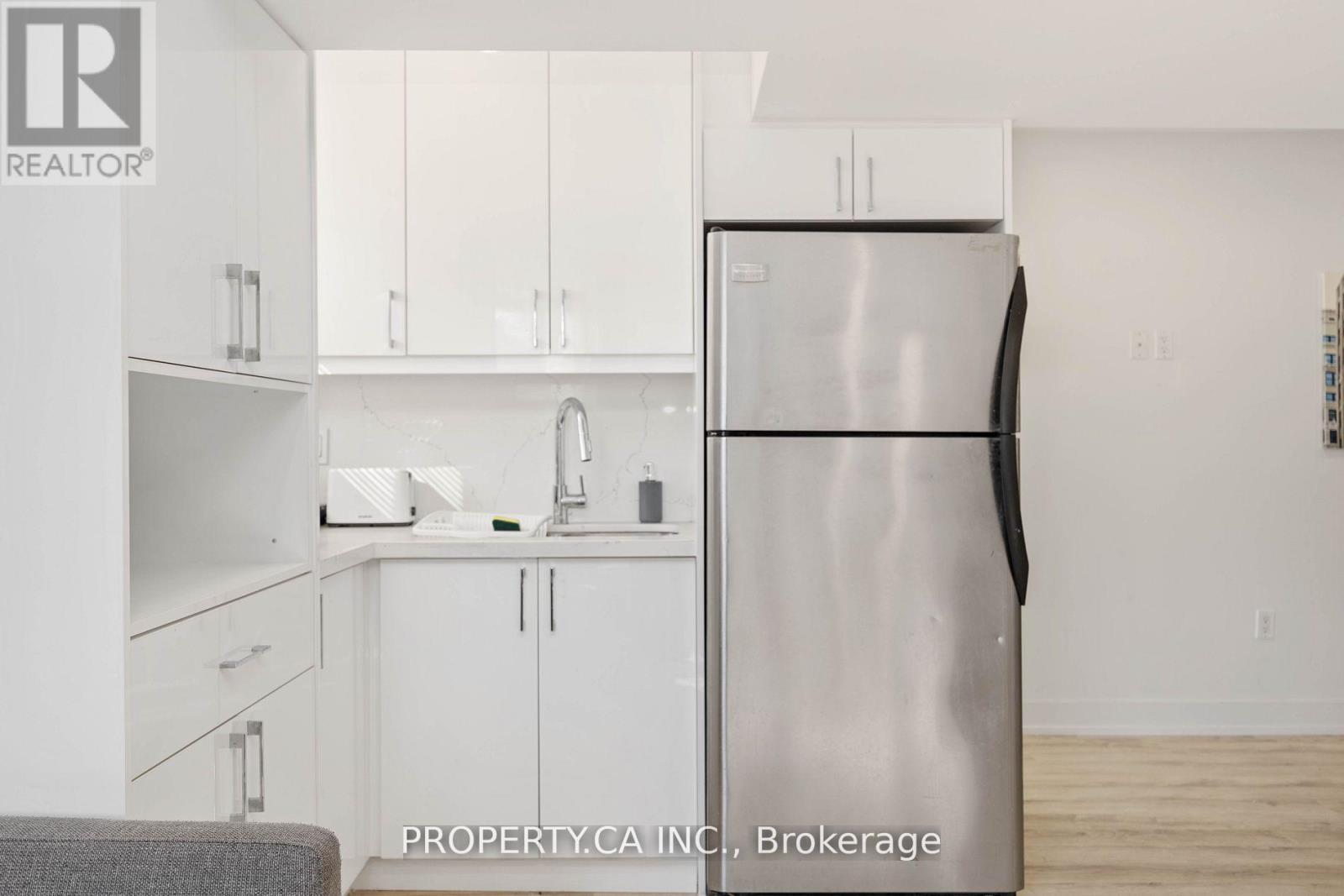 252 Soudan Avenue, Toronto (Mount Pleasant East), Ontario  M4S 1W4 - Photo 11 - C11945073
