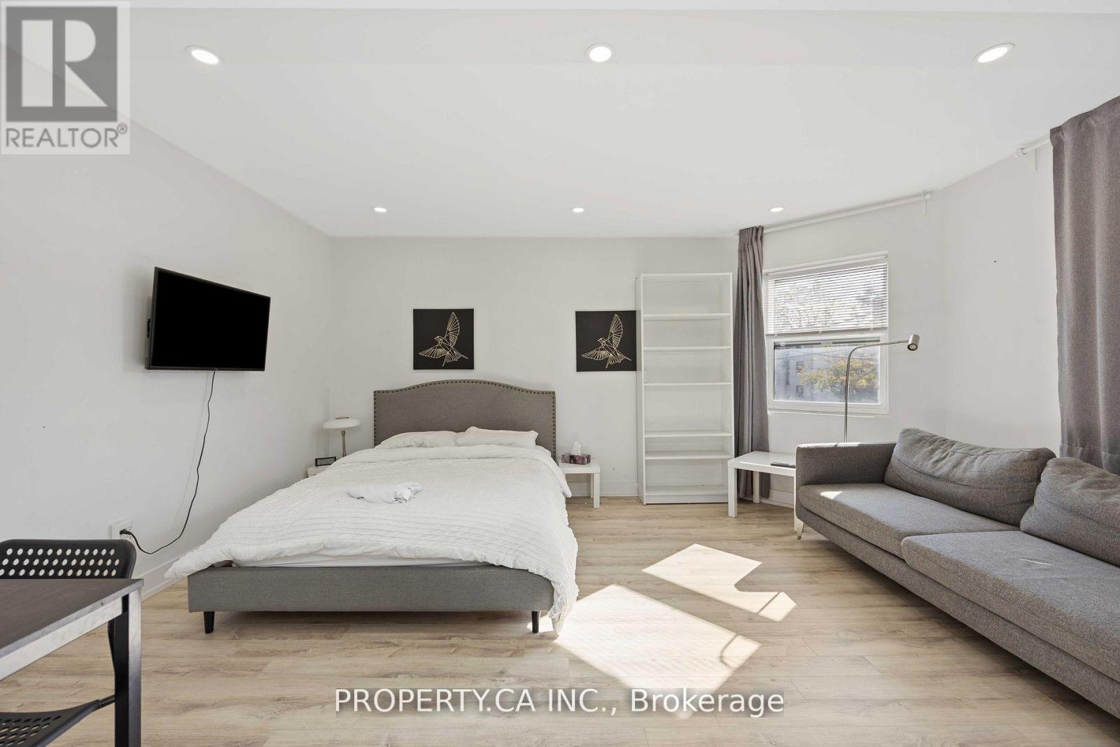 252 Soudan Avenue, Toronto (Mount Pleasant East), Ontario  M4S 1W4 - Photo 5 - C11945073