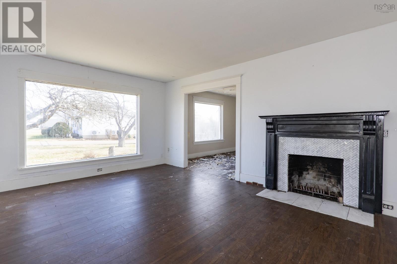 1 Horton Avenue, Springhill, Nova Scotia  B0M 1X0 - Photo 19 - 202501835