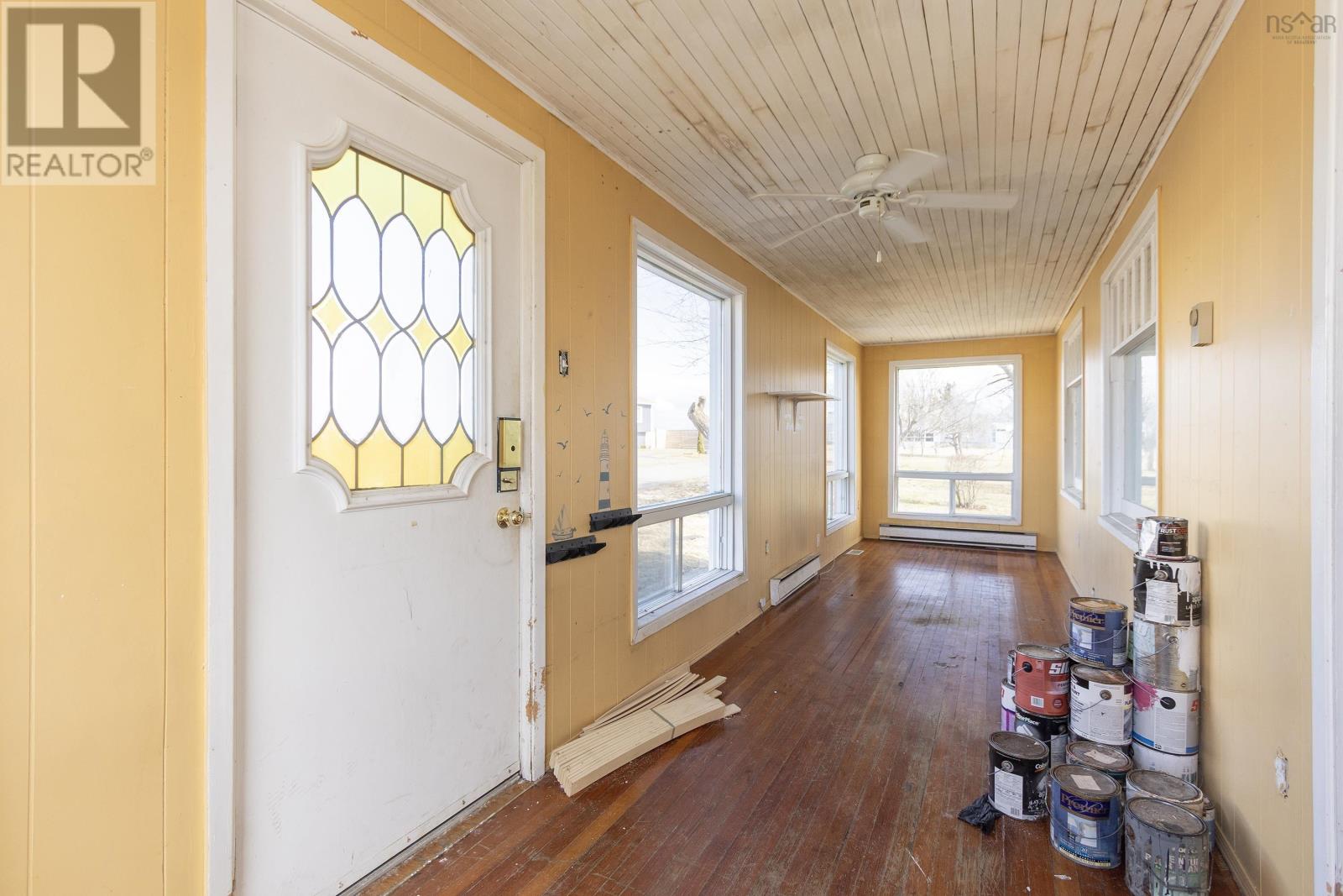 1 Horton Avenue, Springhill, Nova Scotia  B0M 1X0 - Photo 21 - 202501835