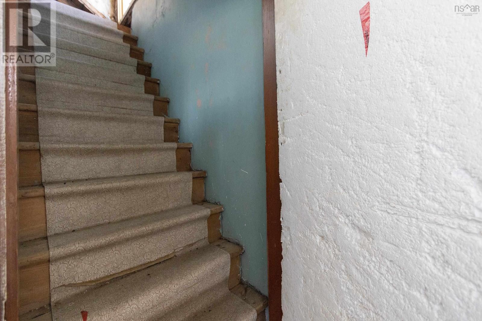 1 Horton Avenue, Springhill, Nova Scotia  B0M 1X0 - Photo 29 - 202501835