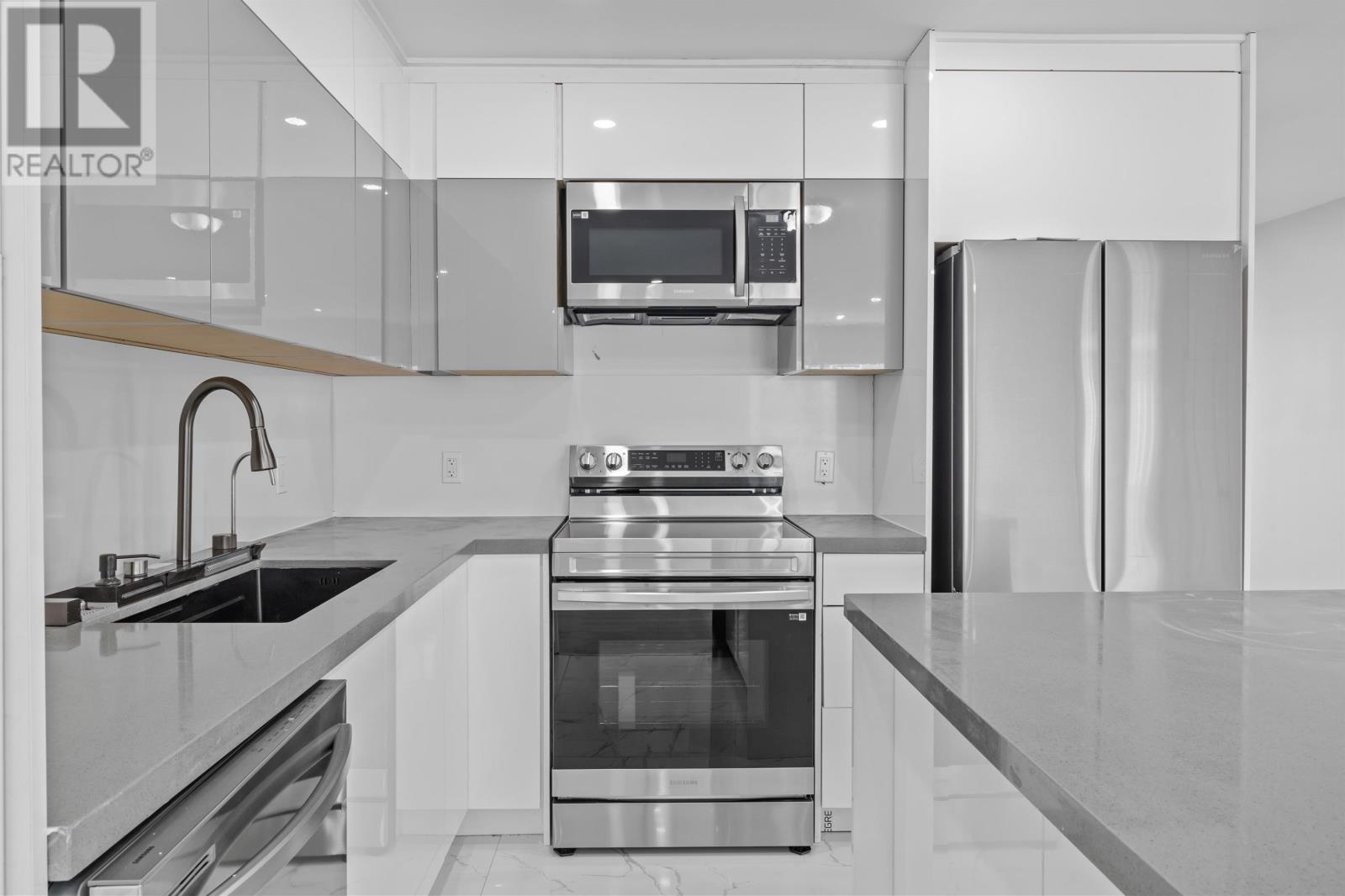 Property at 17 Paddington Avenue image 3