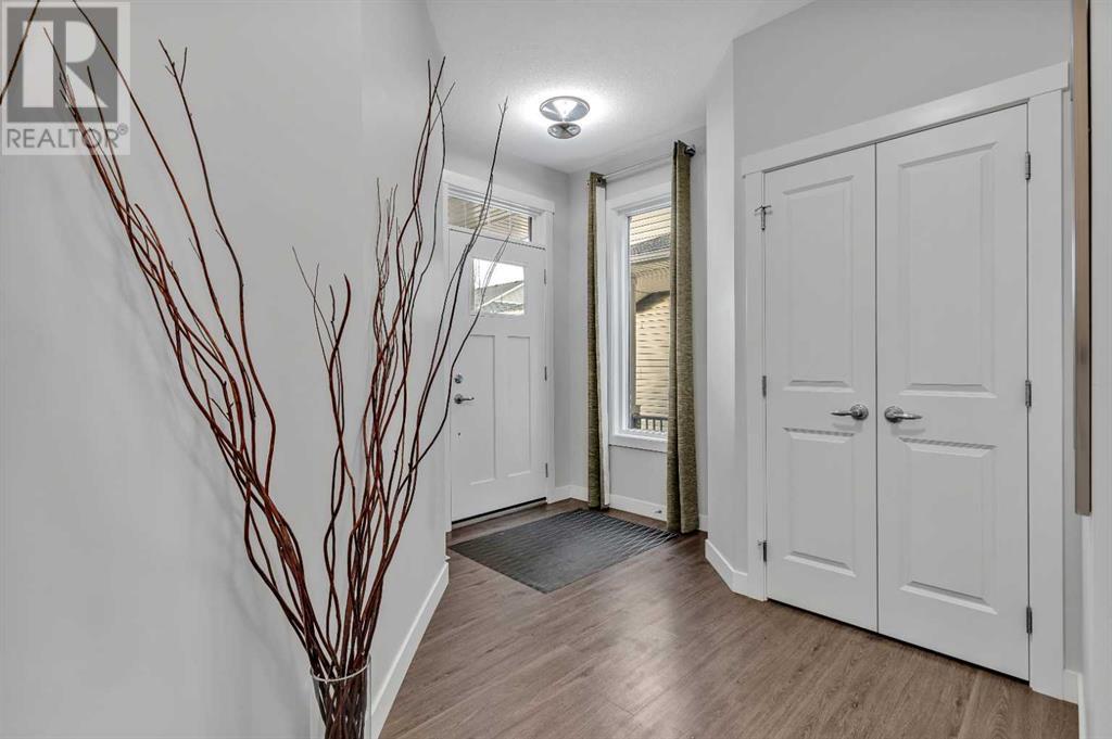 Property at 24 Evansfield Crescent NW image 2