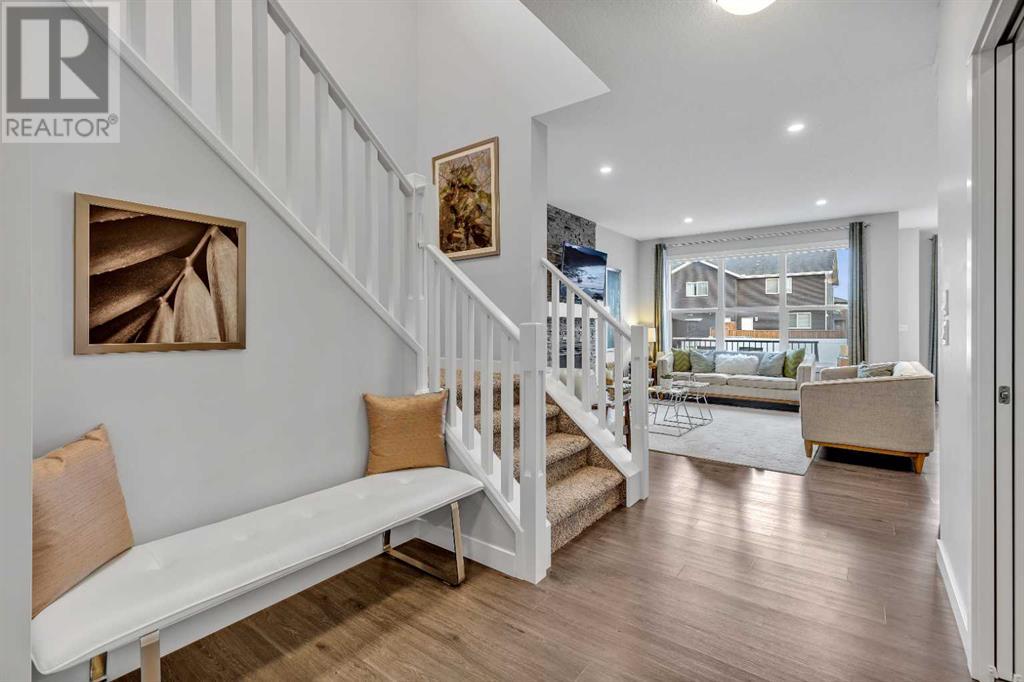 Property at 24 Evansfield Crescent NW image 3