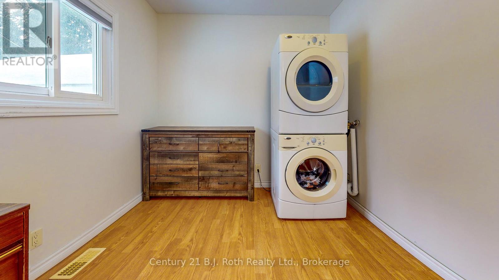 3245 Grayshott Drive, Severn, Ontario  L3V 0Y3 - Photo 13 - S11945105