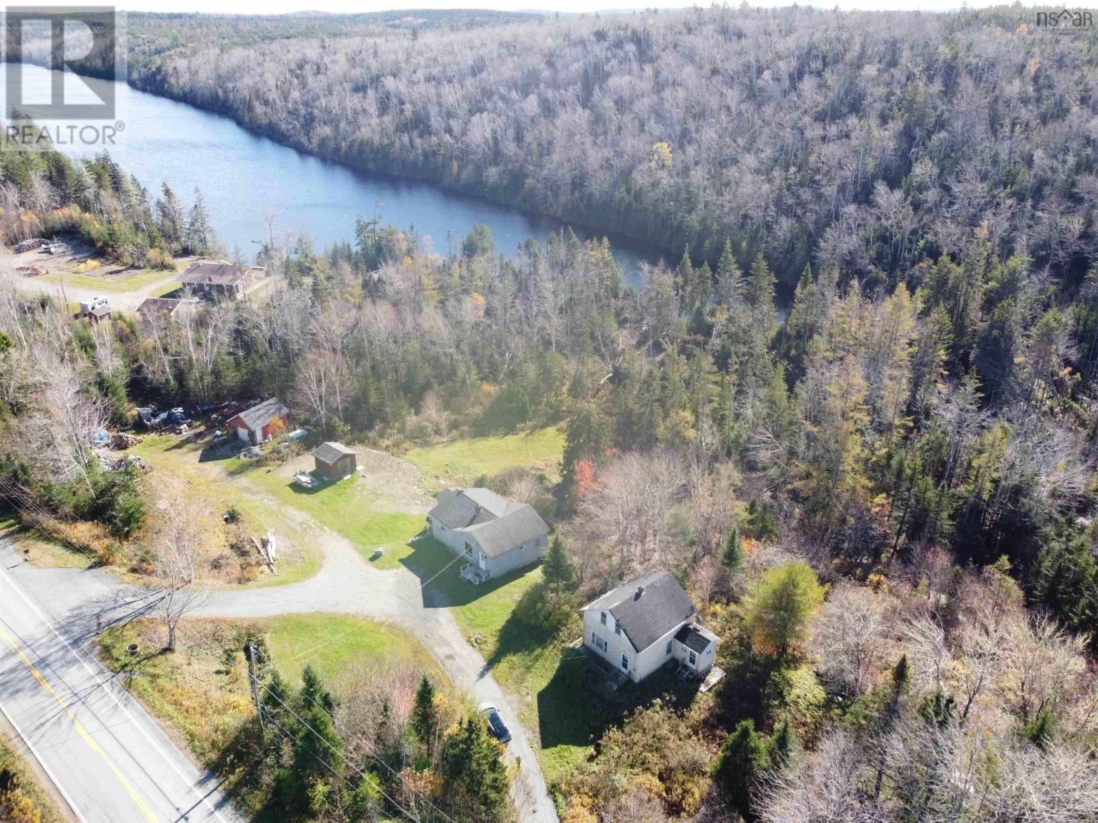 409 Highway 224, Sheet Harbour, Nova Scotia  B0J 3B0 - Photo 5 - 202501845