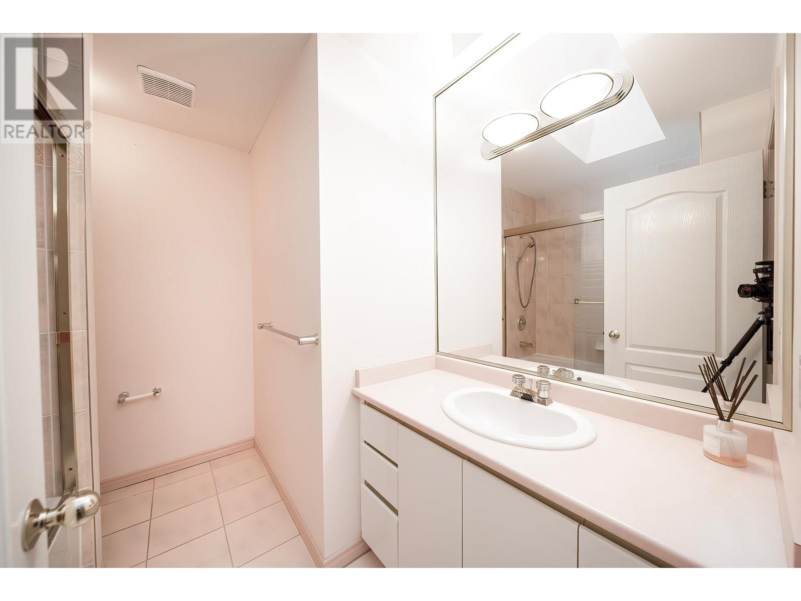 3620 Vinmore Avenue, Richmond, British Columbia  V7C 1S5 - Photo 39 - R2957600