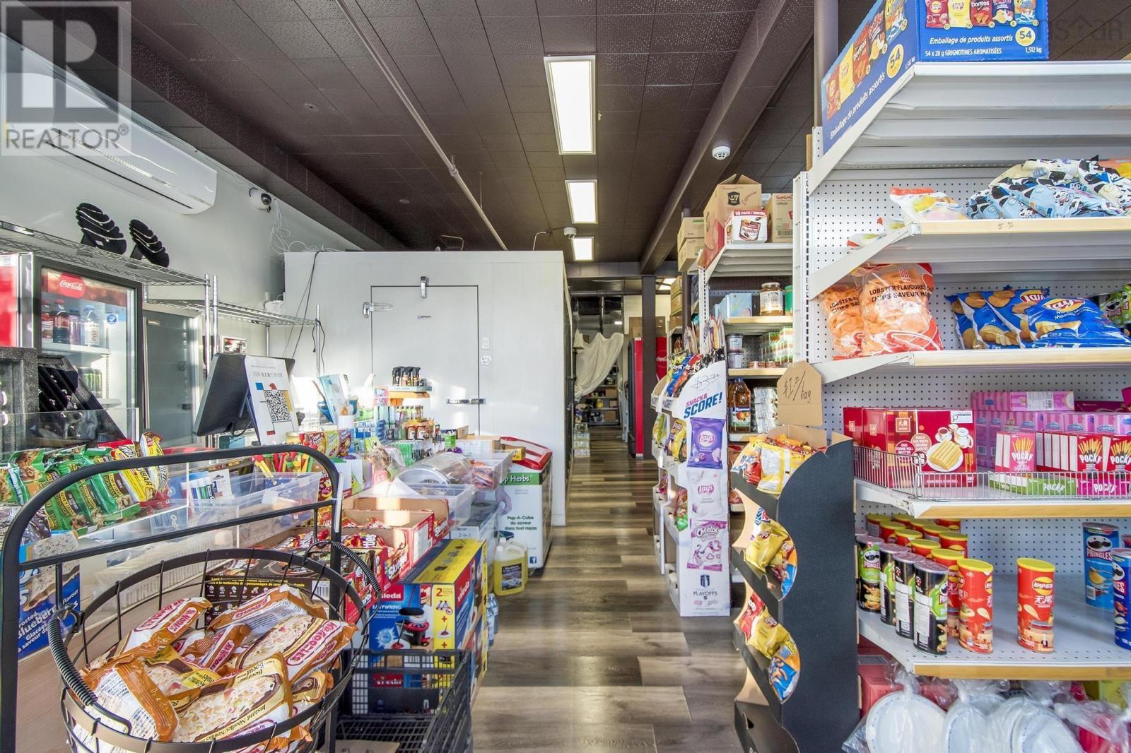 6083 South Street, Halifax Peninsula, Nova Scotia  B3H 1T2 - Photo 2 - 202501850