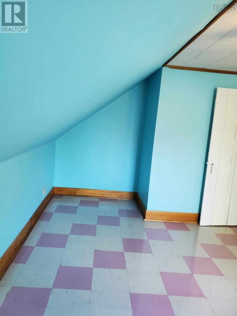 2112 Cowan Street, Westville, Nova Scotia  B0K 2A0 - Photo 10 - 202501853