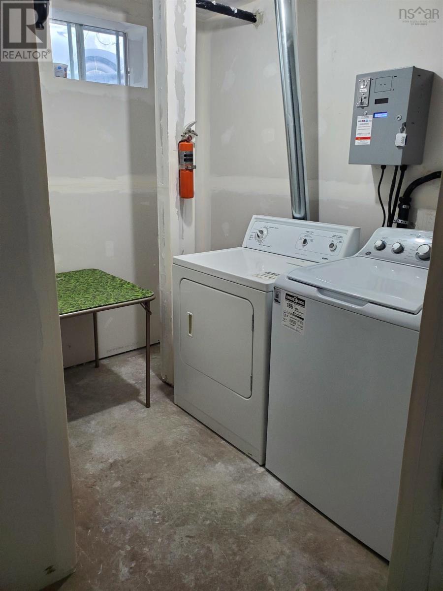 2112 Cowan Street, Westville, Nova Scotia  B0K 2A0 - Photo 8 - 202501853