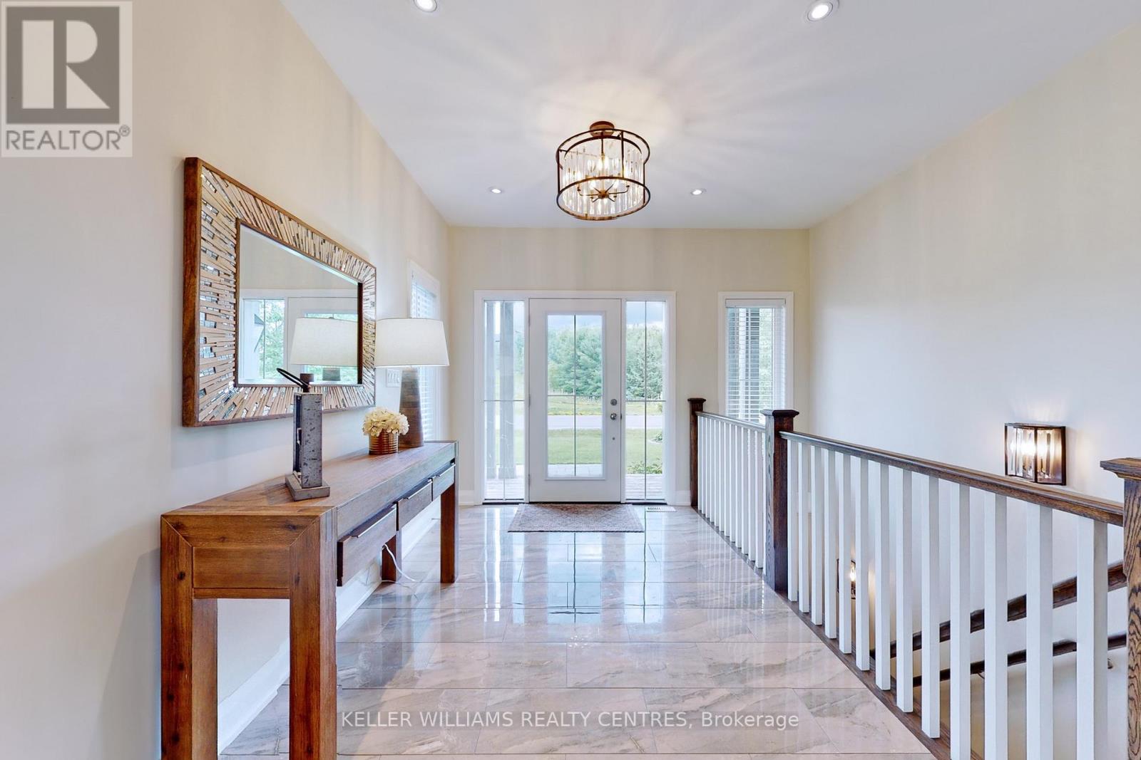 Property at 34 GEORGIAN GRANDE DRIVE image 4