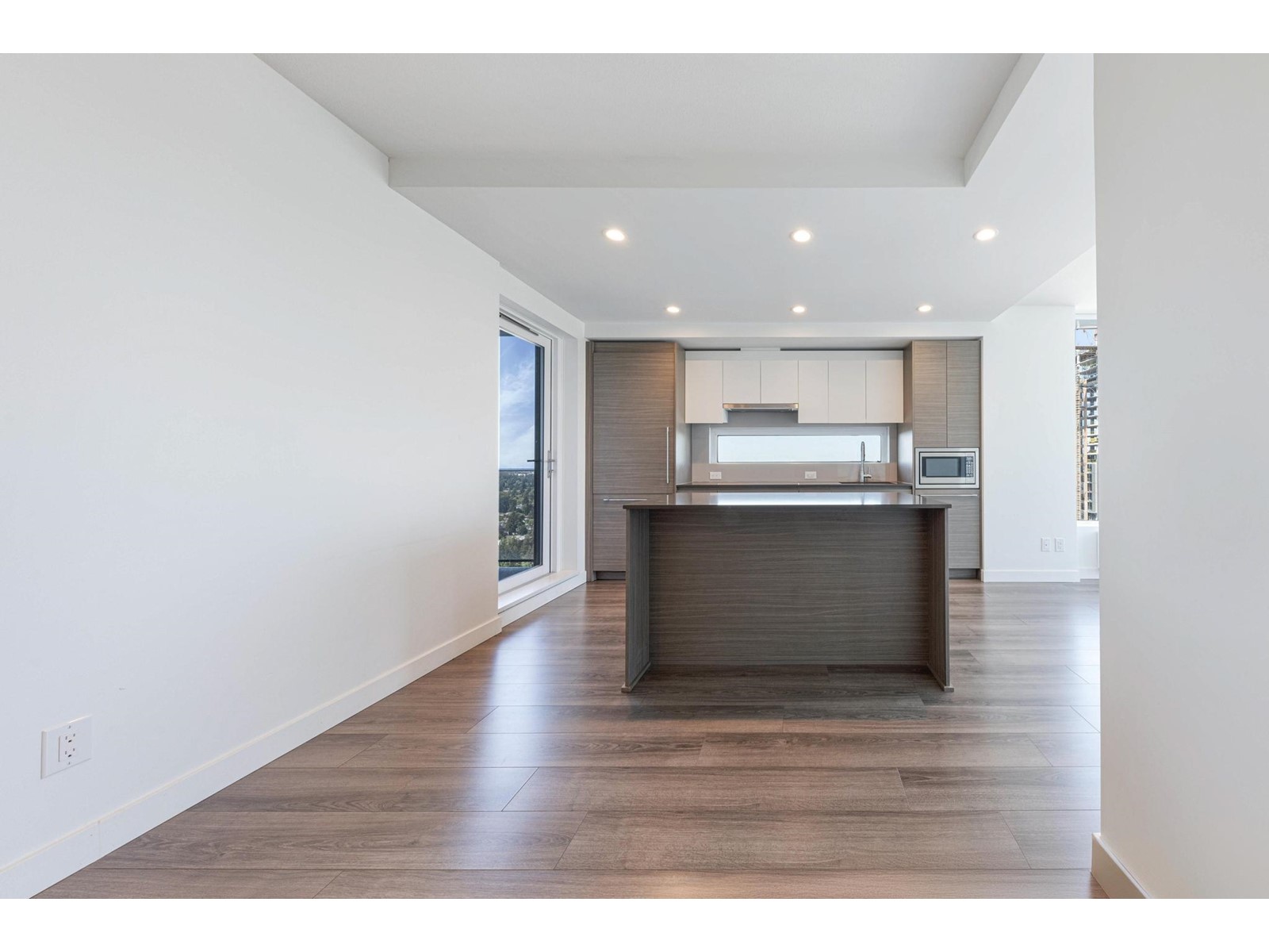 2704 13615 Fraser Highway, Surrey, British Columbia  V3T 0P7 - Photo 8 - R2960436