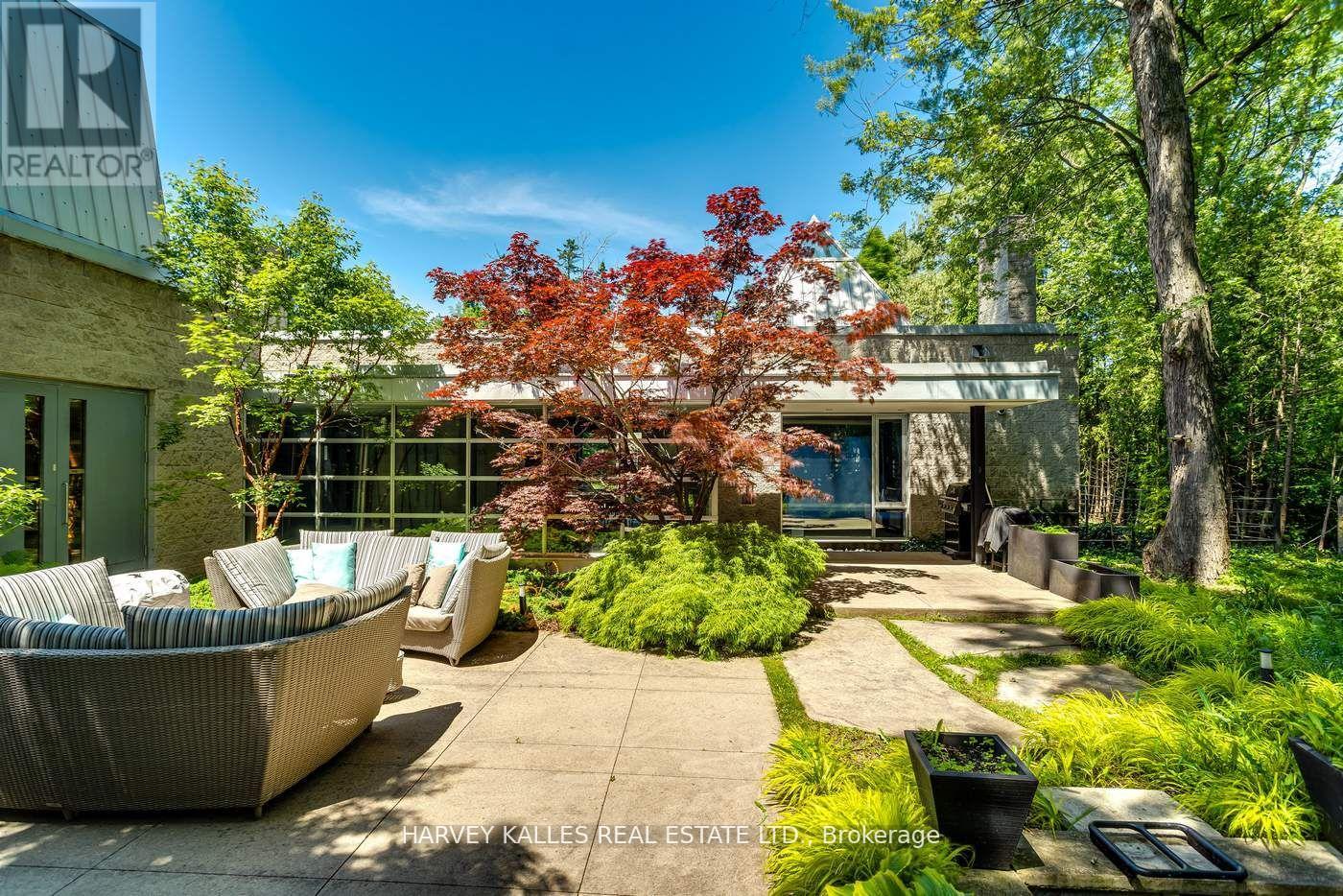 Property at 92 WESTWOOD LANE image 1