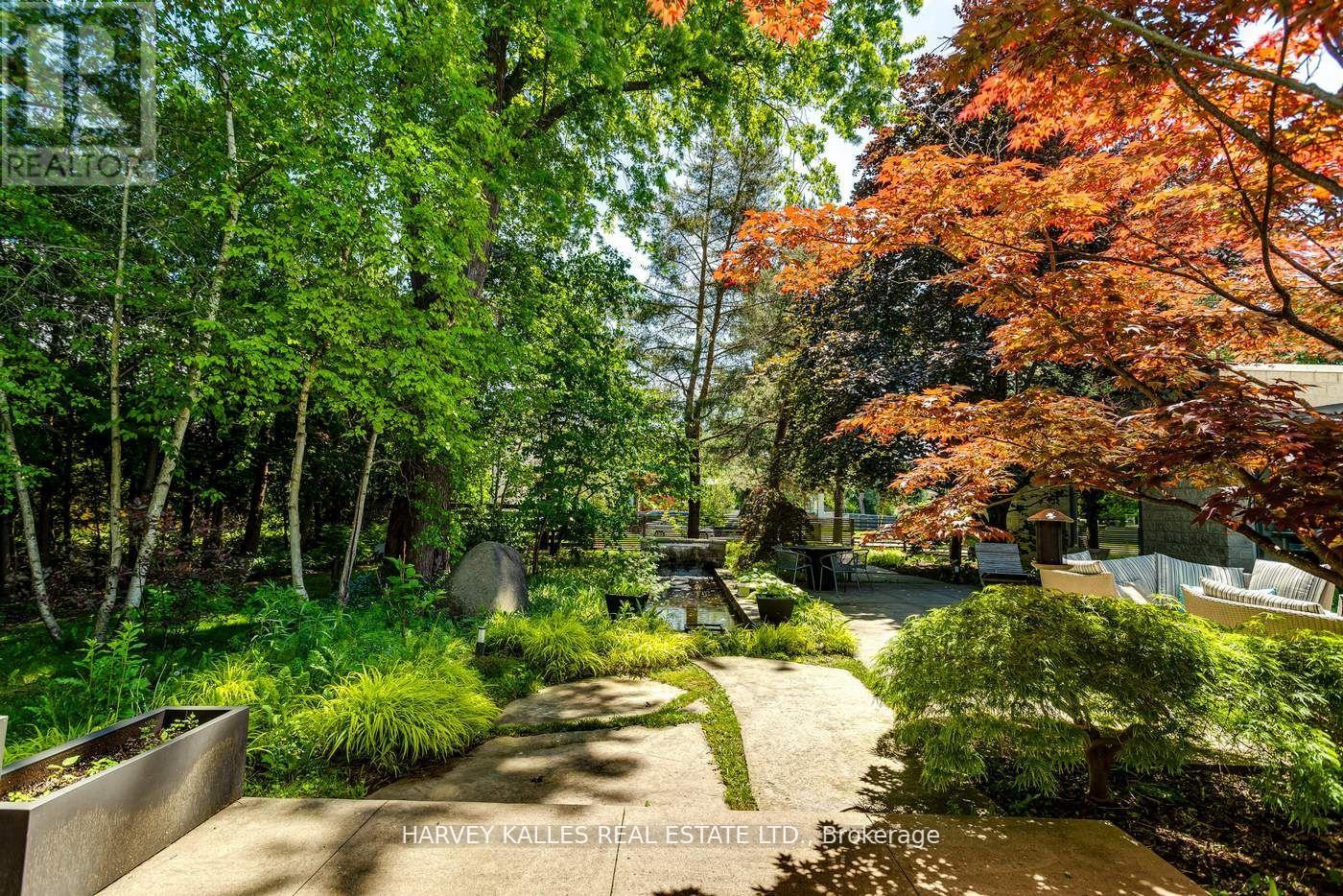 Property at 92 WESTWOOD LANE image 2