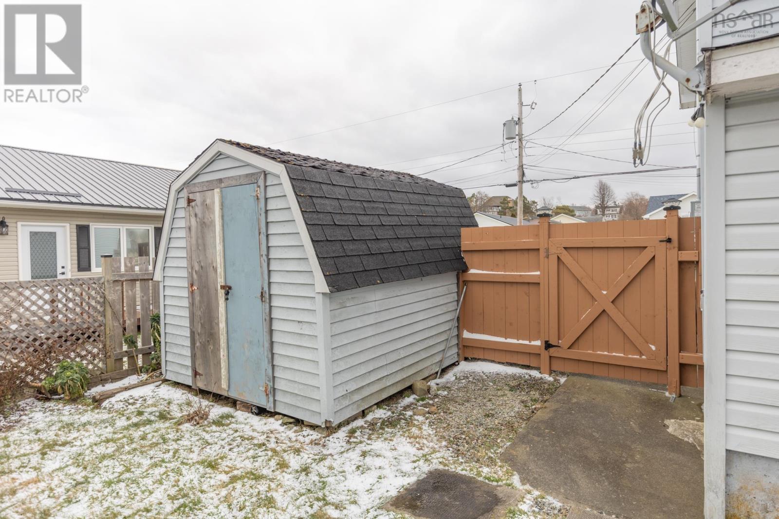 486 Brunswick Street, Yarmouth, Nova Scotia  B5A 4S1 - Photo 30 - 202500184