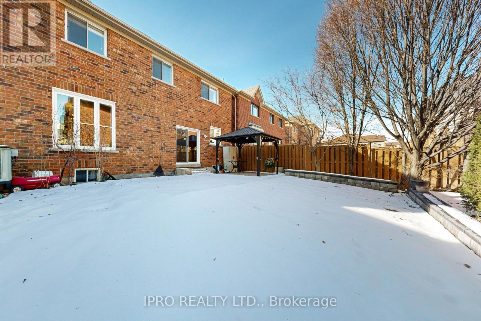 31 Callisto Court, Mississauga, Ontario  L5M 0A1 - Photo 36 - W11944119