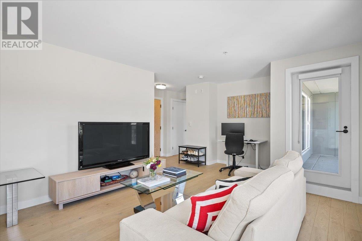 201 2508 Fraser Street, Vancouver, British Columbia  V5T 3V4 - Photo 4 - R2961323