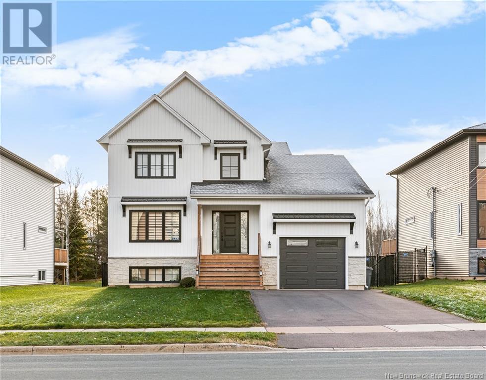 Property at 685 Centrale Street image 2