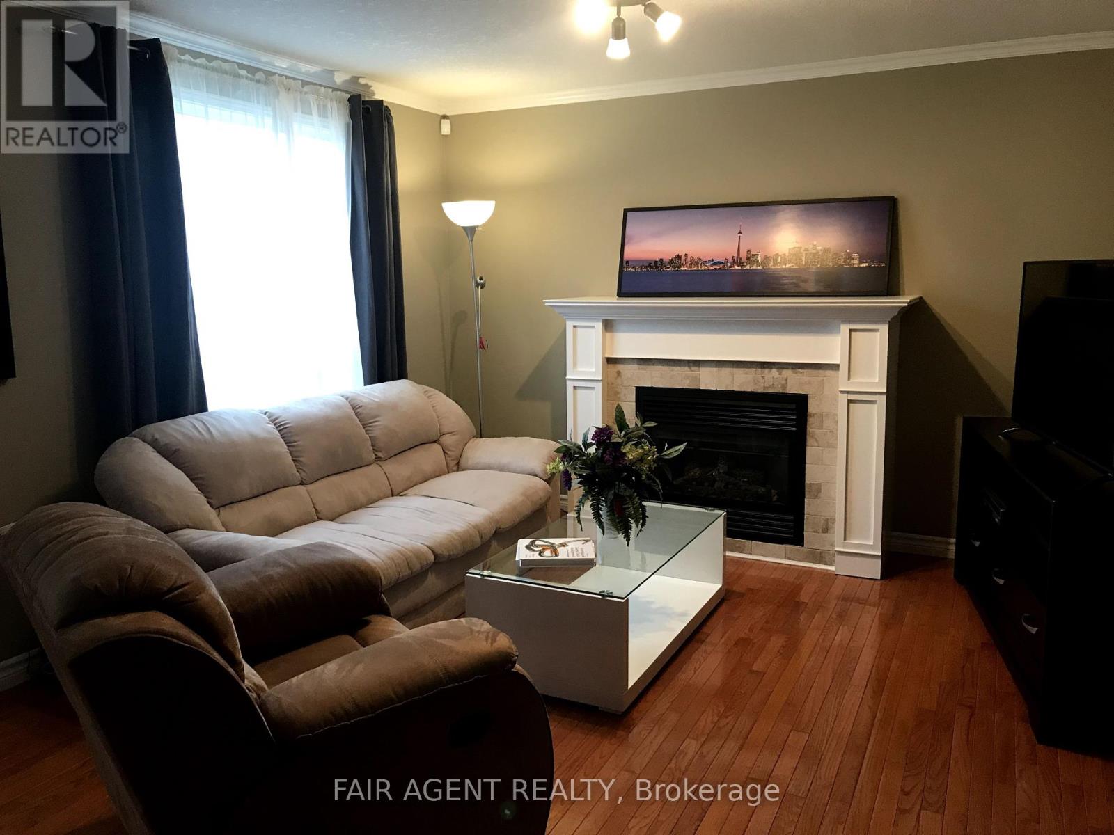 Property at 634 RIDGEVIEW DRIVE image 3
