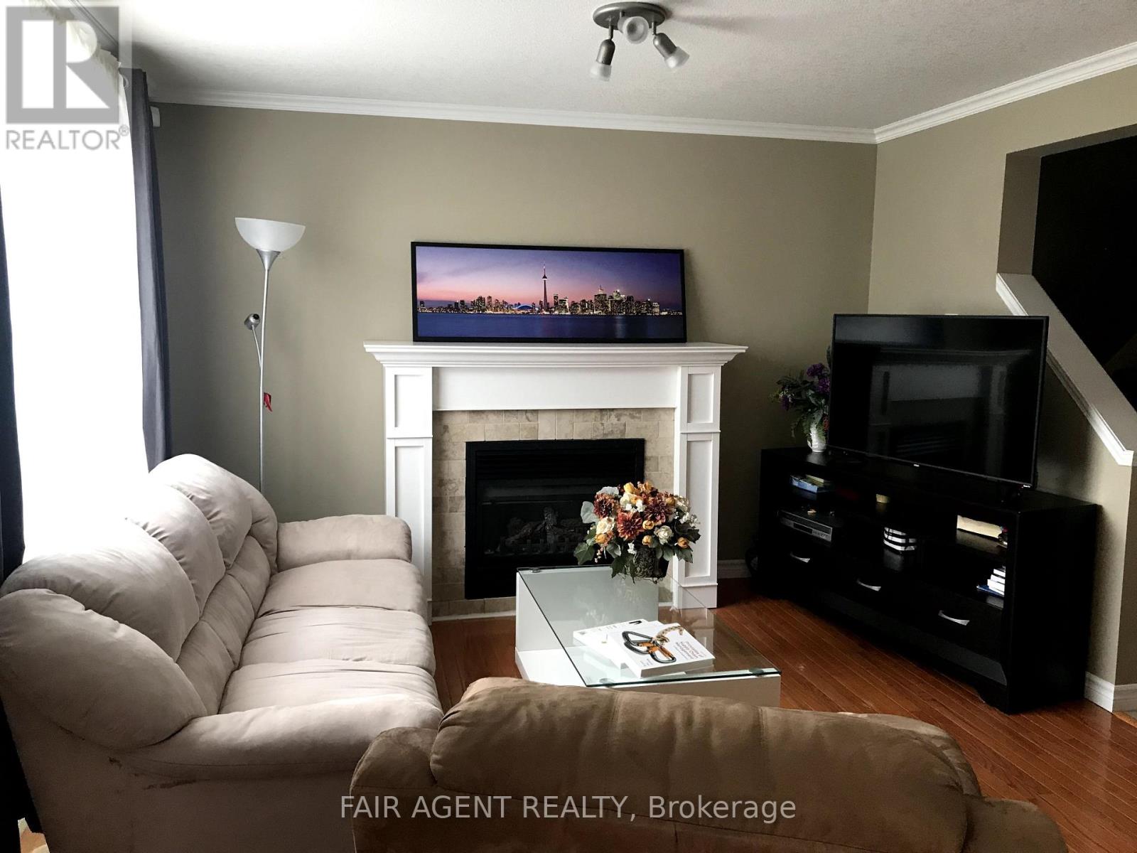 Property at 634 RIDGEVIEW DRIVE image 5