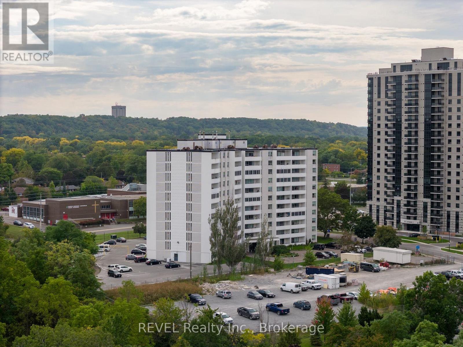 903 - 35 Towering Heights Boulevard, St. Catharines, Ontario  L2T 3G8 - Photo 4 - X11945604