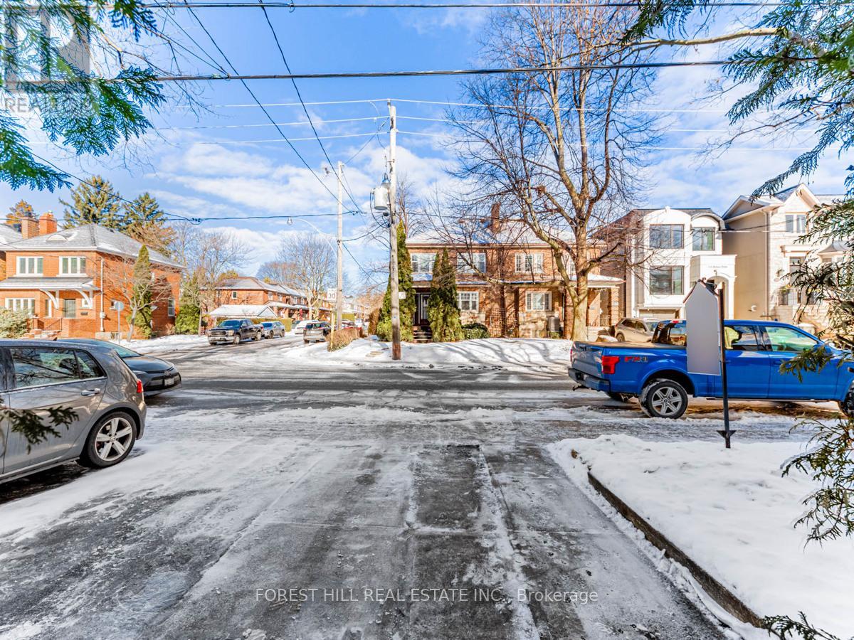 355 Belsize Drive, Toronto, Ontario  M4S 1M7 - Photo 2 - C11945675