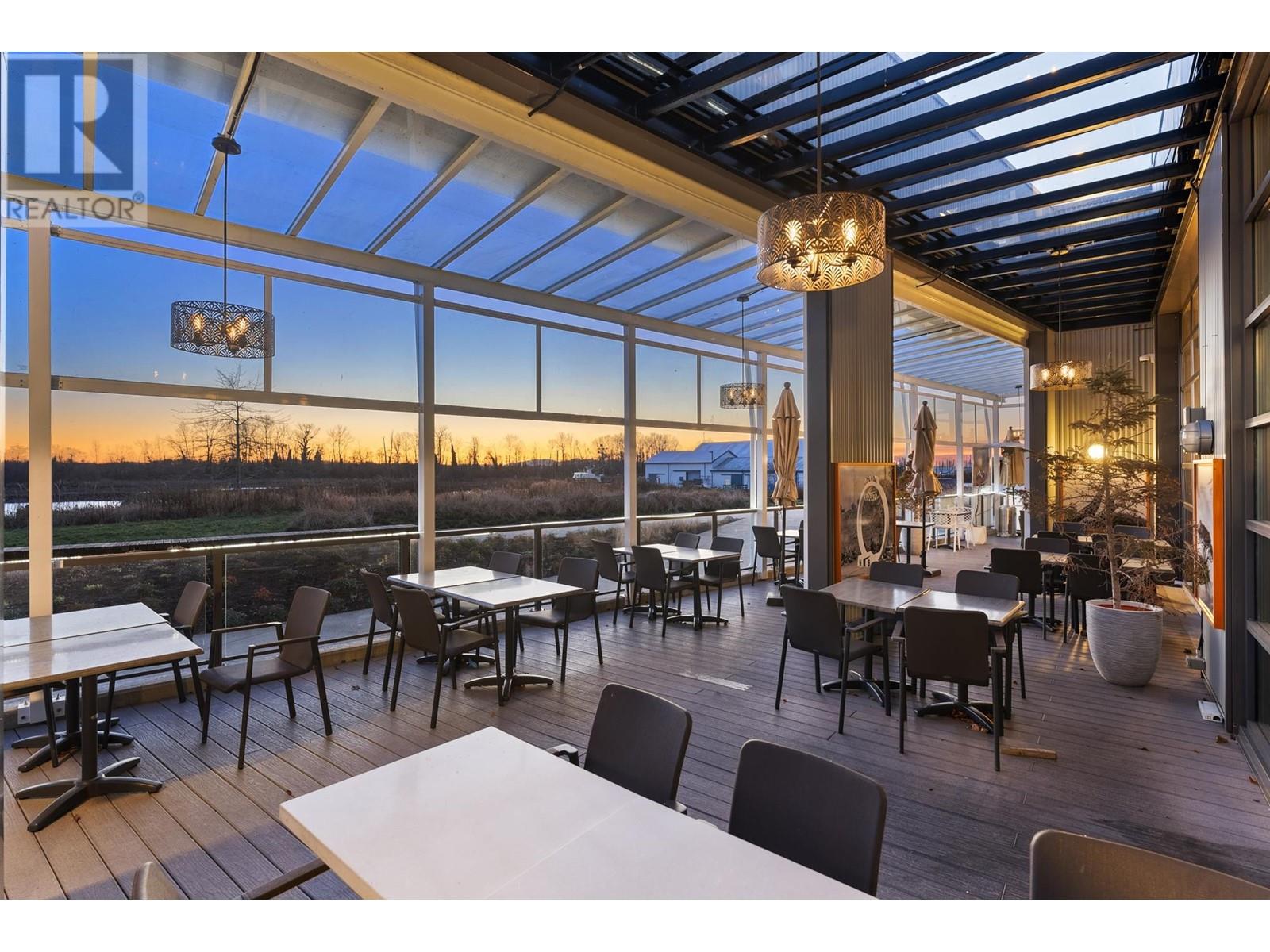 Listing Picture 2 of 34 : 135 6168 LONDON ROAD, Richmond / 烈治文 - 魯藝地產 Yvonne Lu Group - MLS Medallion Club Member