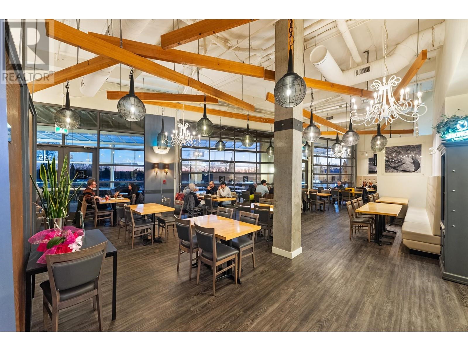 Listing Picture 3 of 34 : 135 6168 LONDON ROAD, Richmond / 烈治文 - 魯藝地產 Yvonne Lu Group - MLS Medallion Club Member