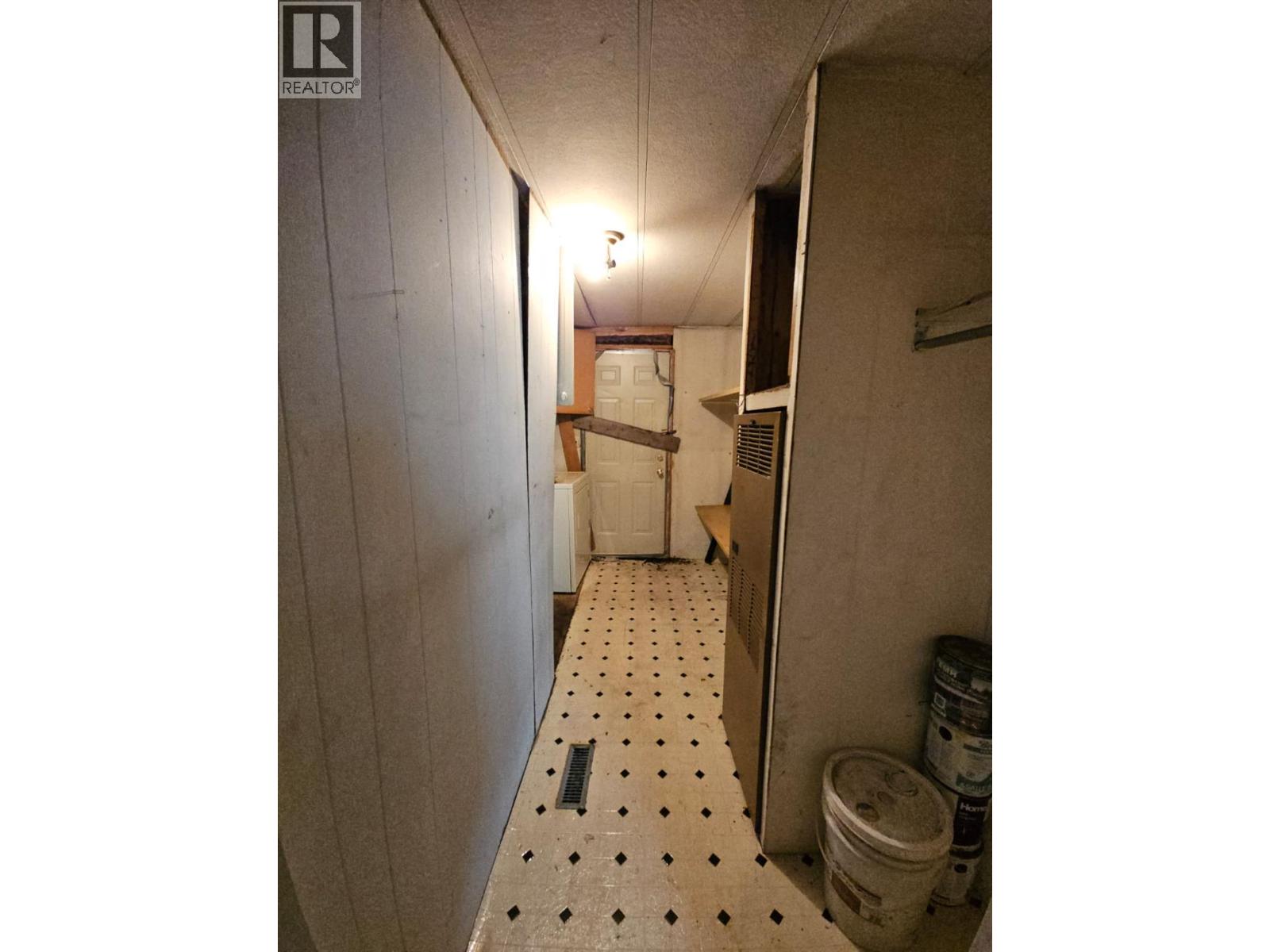 6099 Hillview Sub, Chetwynd, British Columbia V0C 1J0 - Photo 11 - 10331741