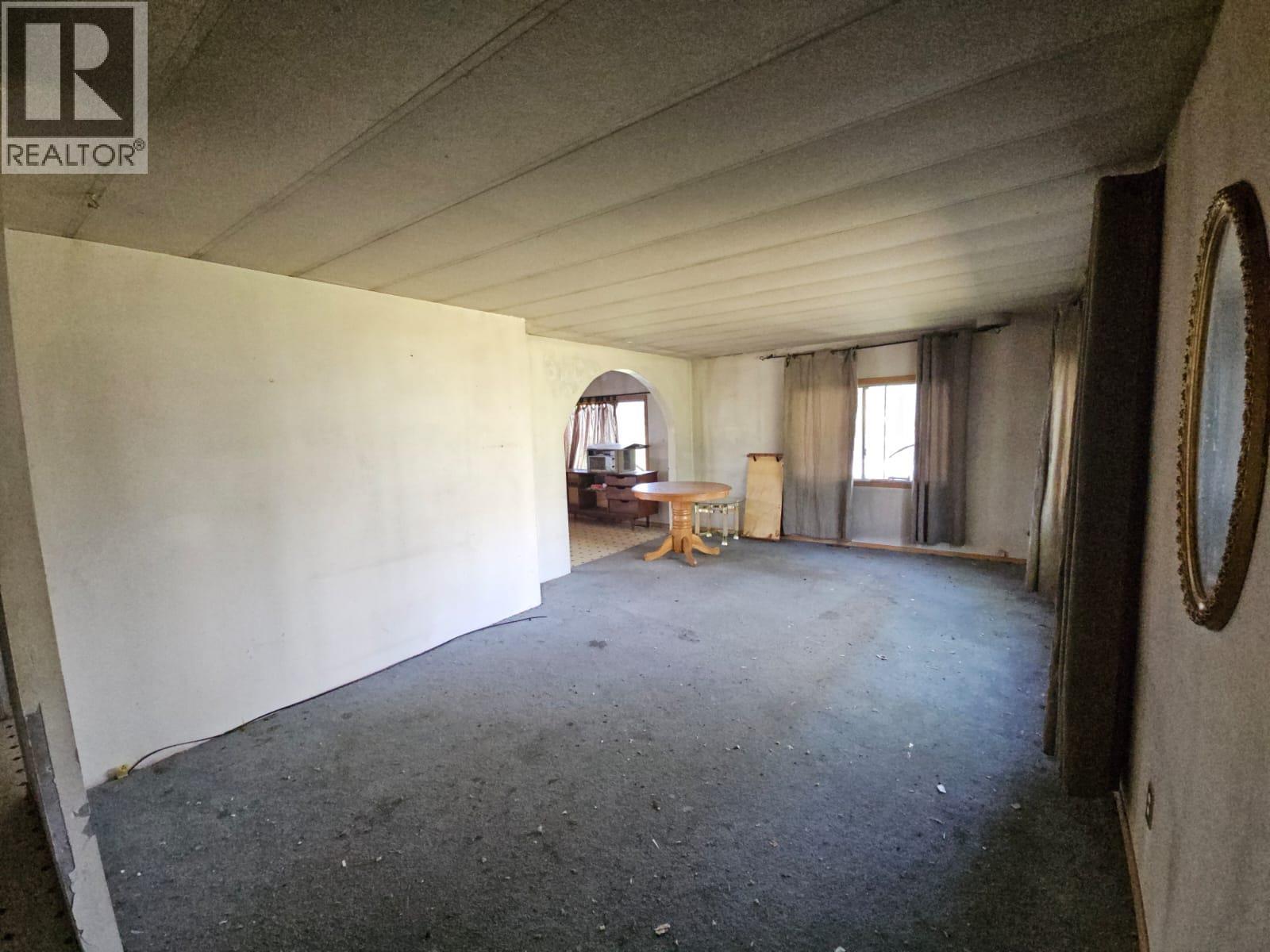 6099 Hillview Sub, Chetwynd, British Columbia V0C 1J0 - Photo 4 - 10331741