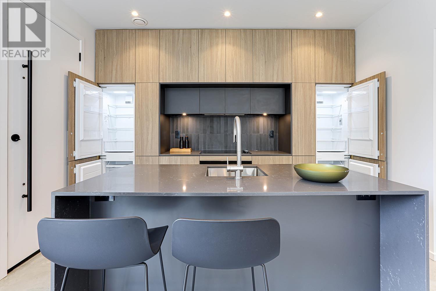 Listing Picture 6 of 24 : 1 2709 NAPIER STREET, Vancouver / 溫哥華 - 魯藝地產 Yvonne Lu Group - MLS Medallion Club Member