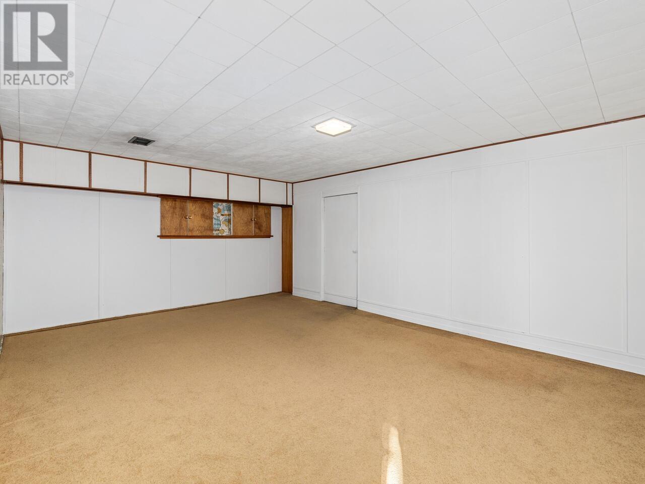 Listing Picture 16 of 20 : 4780 BRENTLAWN DRIVE, Burnaby / 本拿比 - 魯藝地產 Yvonne Lu Group - MLS Medallion Club Member