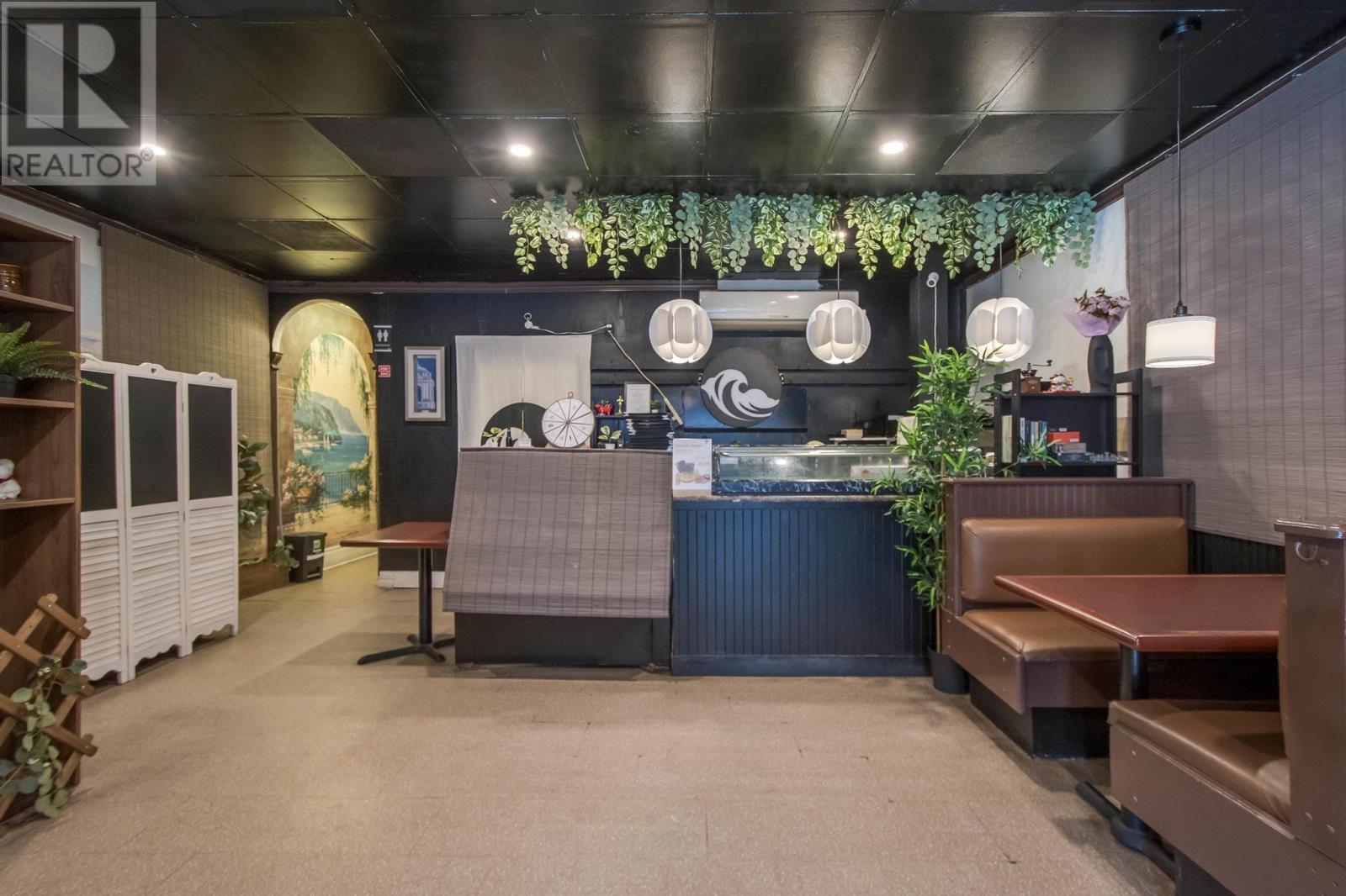 6253 Quinpool Road, Halifax, Nova Scotia  B3L 1A4 - Photo 12 - 202501873