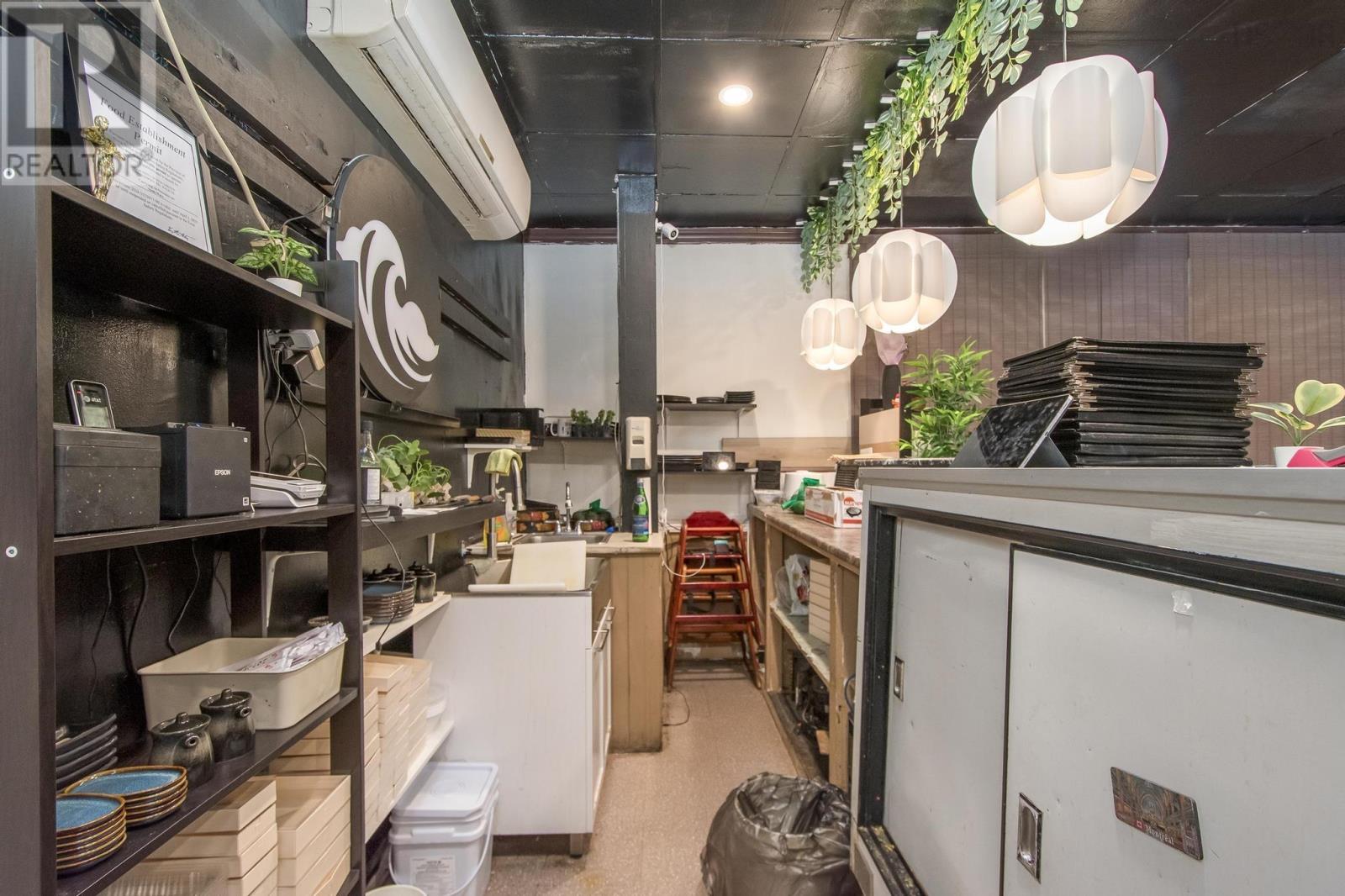 6253 Quinpool Road, Halifax, Nova Scotia  B3L 1A4 - Photo 16 - 202501873