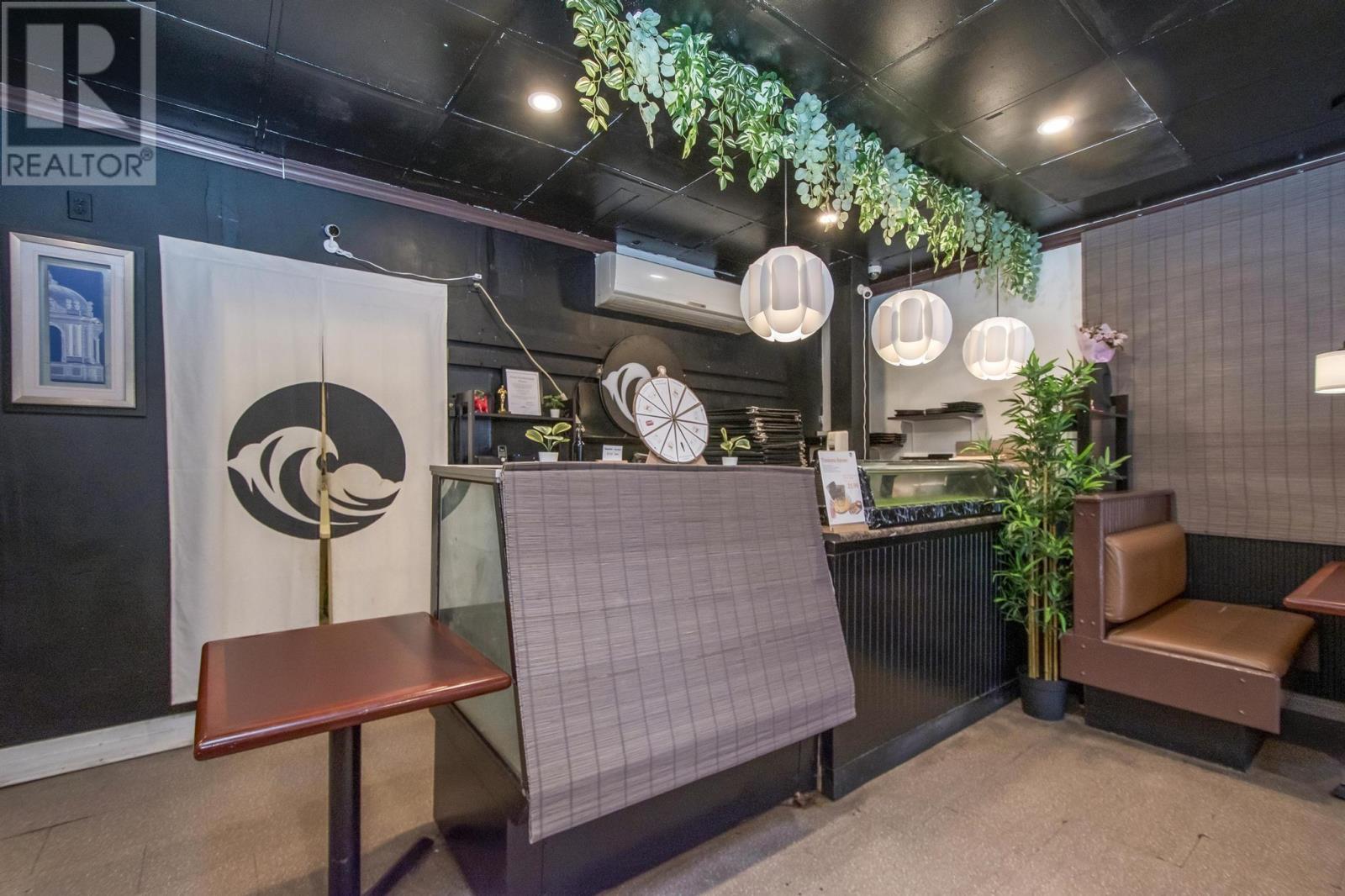 6253 Quinpool Road, Halifax, Nova Scotia  B3L 1A4 - Photo 17 - 202501873