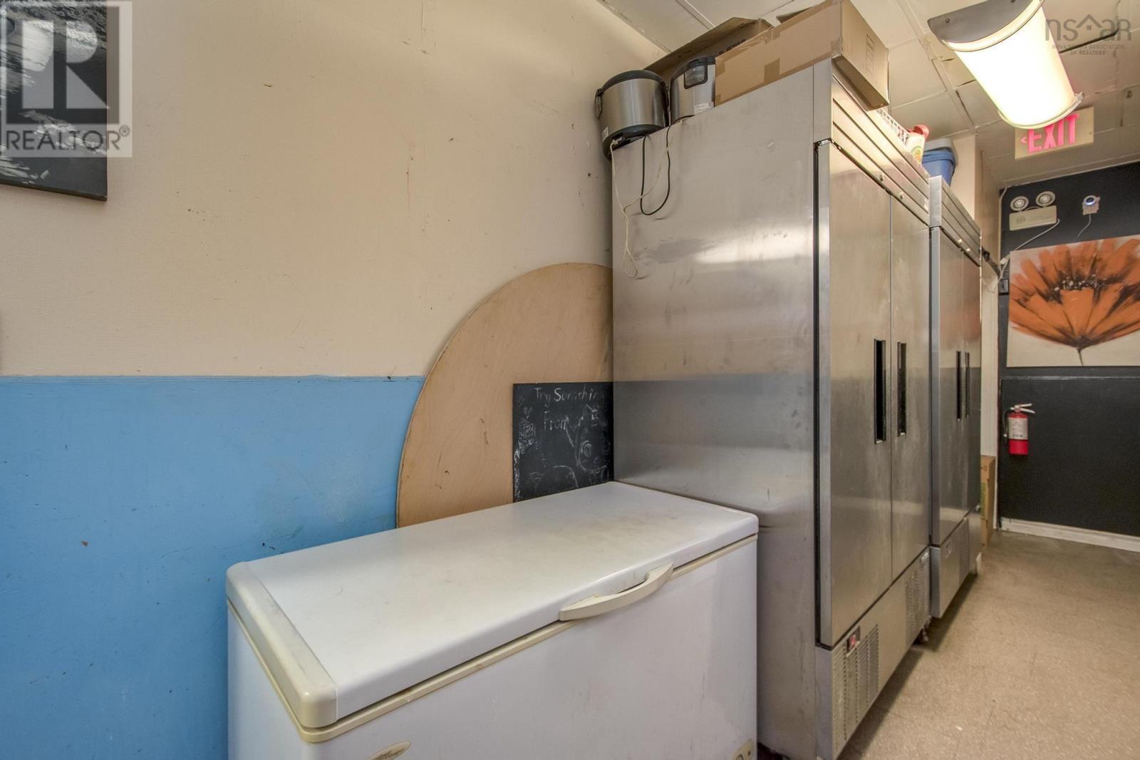 6253 Quinpool Road, Halifax, Nova Scotia  B3L 1A4 - Photo 19 - 202501873