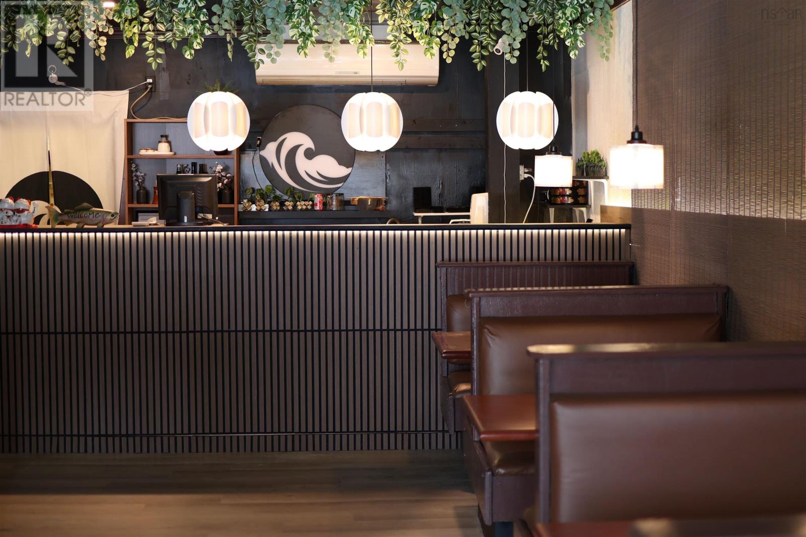 6253 Quinpool Road, Halifax, Nova Scotia  B3L 1A4 - Photo 2 - 202501873