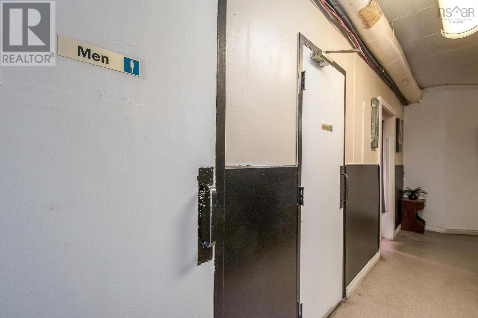 6253 Quinpool Road, Halifax, Nova Scotia  B3L 1A4 - Photo 21 - 202501873