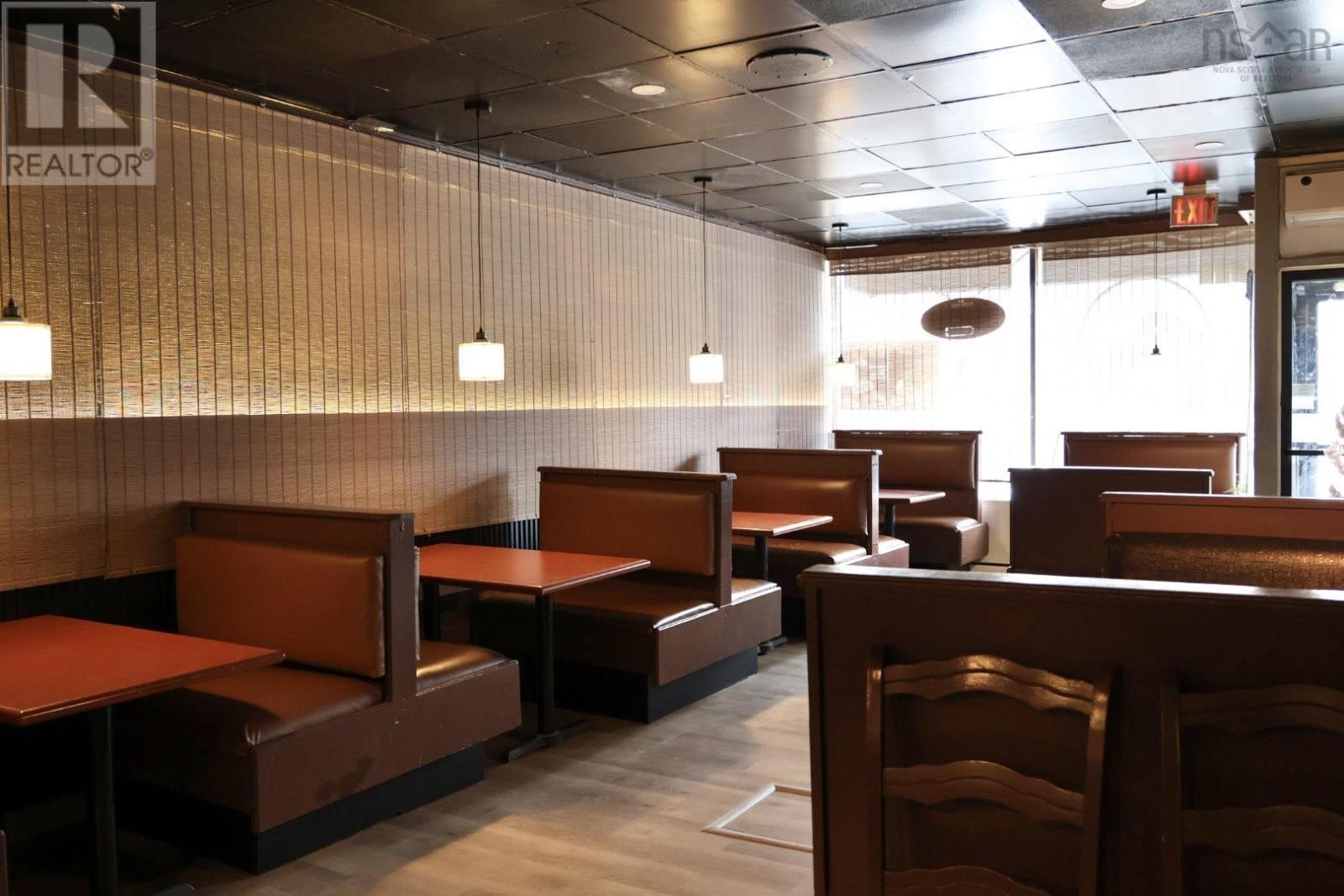 6253 Quinpool Road, Halifax, Nova Scotia  B3L 1A4 - Photo 5 - 202501873