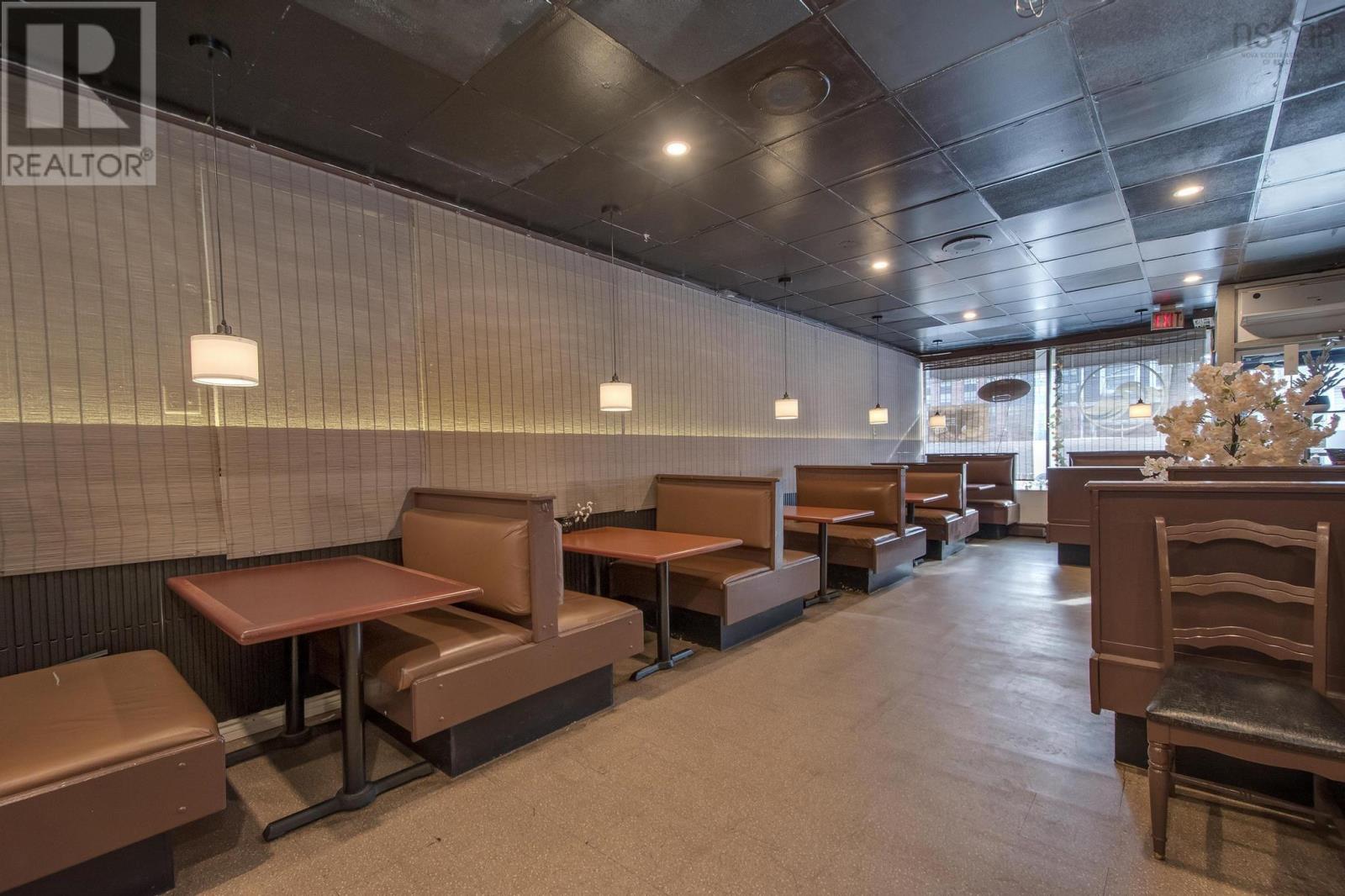 6253 Quinpool Road, Halifax, Nova Scotia  B3L 1A4 - Photo 7 - 202501873