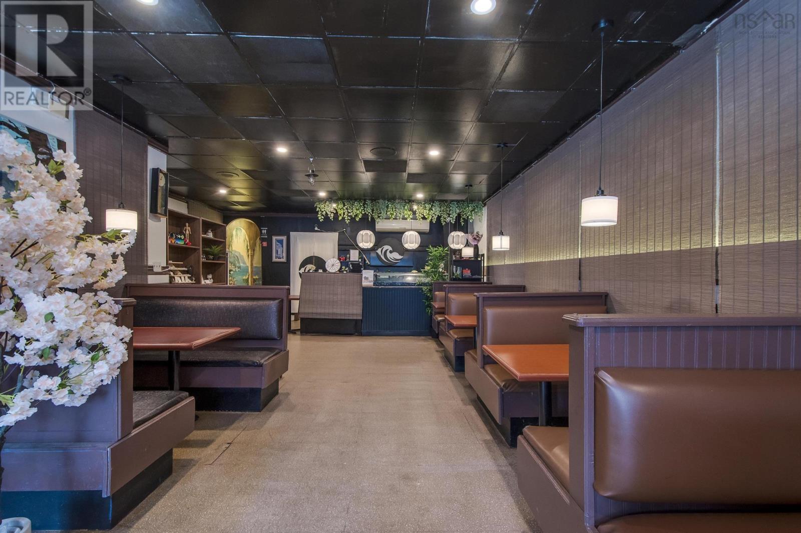 6253 Quinpool Road, Halifax, Nova Scotia  B3L 1A4 - Photo 9 - 202501873