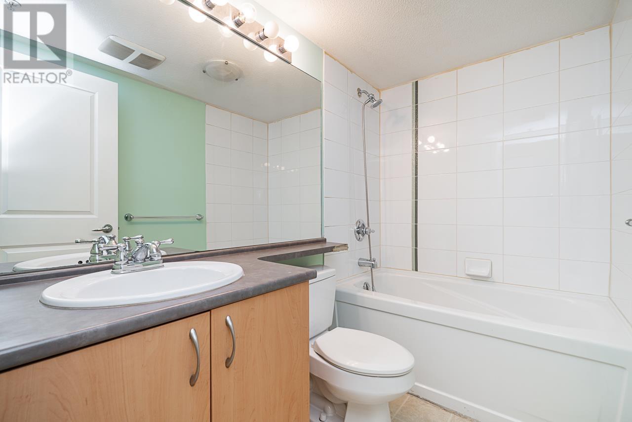 Listing Picture 18 of 28 : 109 9233 GOVERNMENT STREET, Burnaby / 本拿比 - 魯藝地產 Yvonne Lu Group - MLS Medallion Club Member
